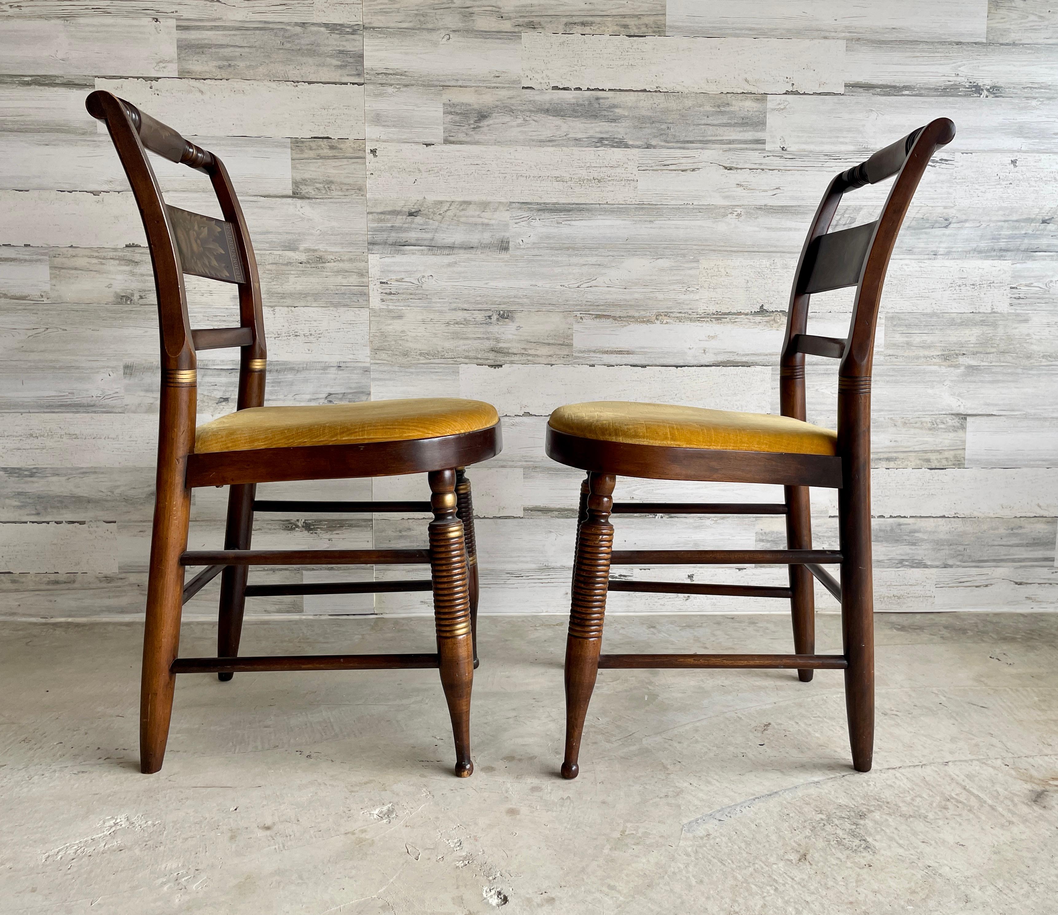 Juego de 4 sillas de comedor Hitchcock en venta 5