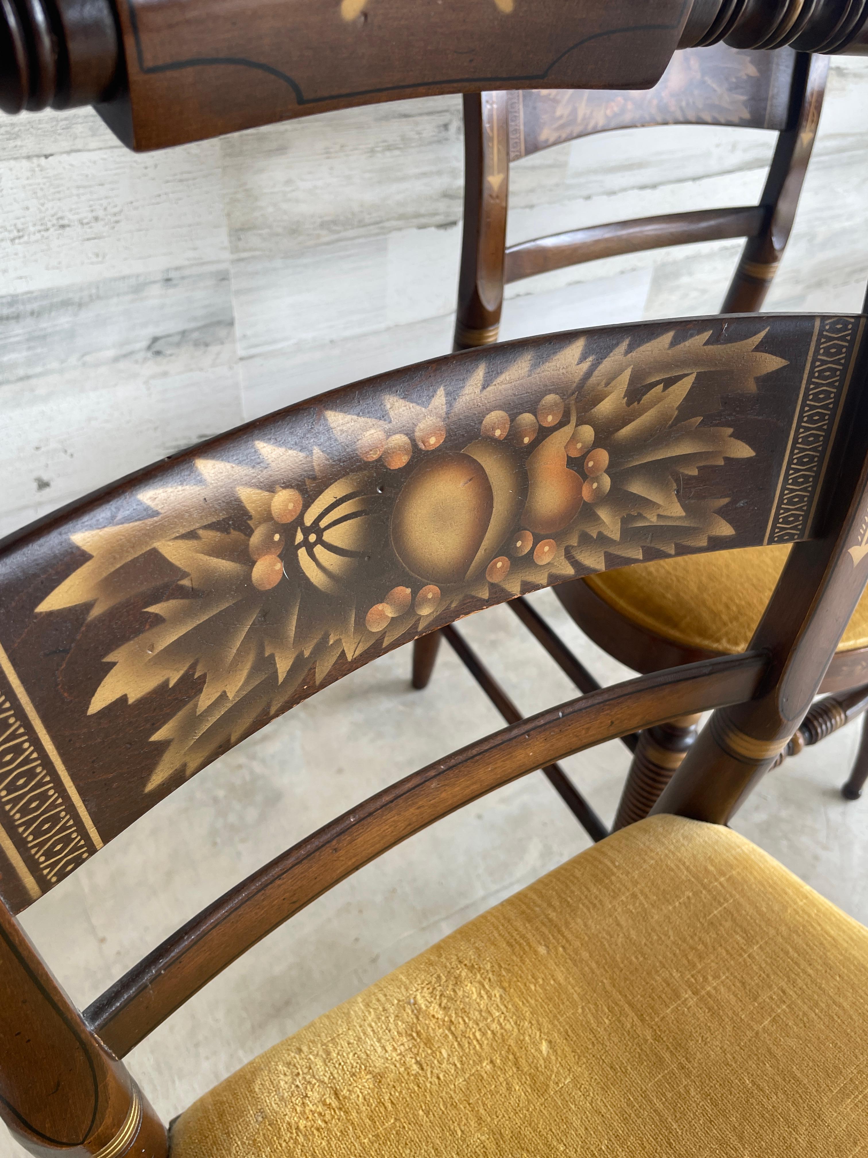 Juego de 4 sillas de comedor Hitchcock en venta 8