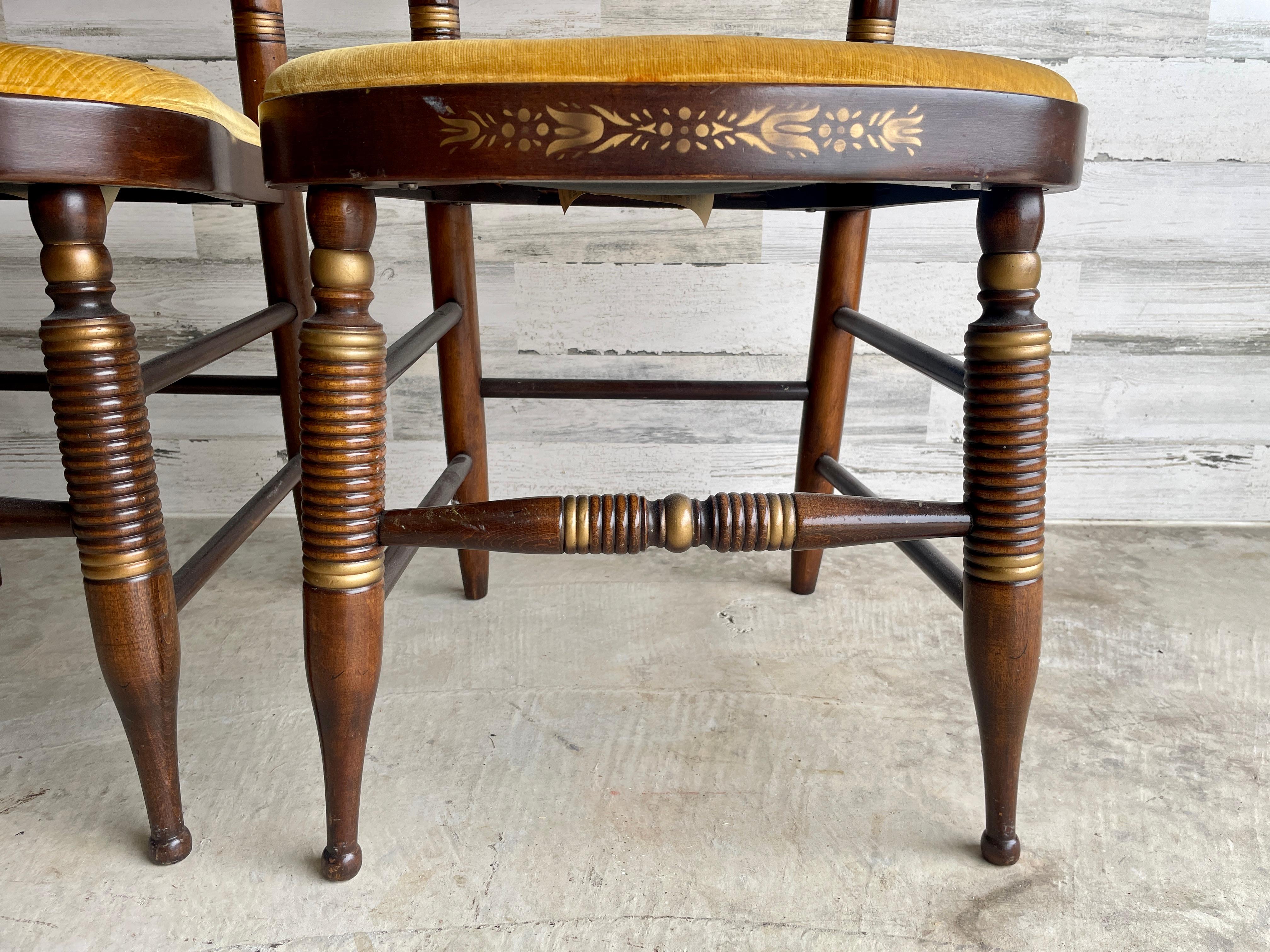 Juego de 4 sillas de comedor Hitchcock Transformado en venta