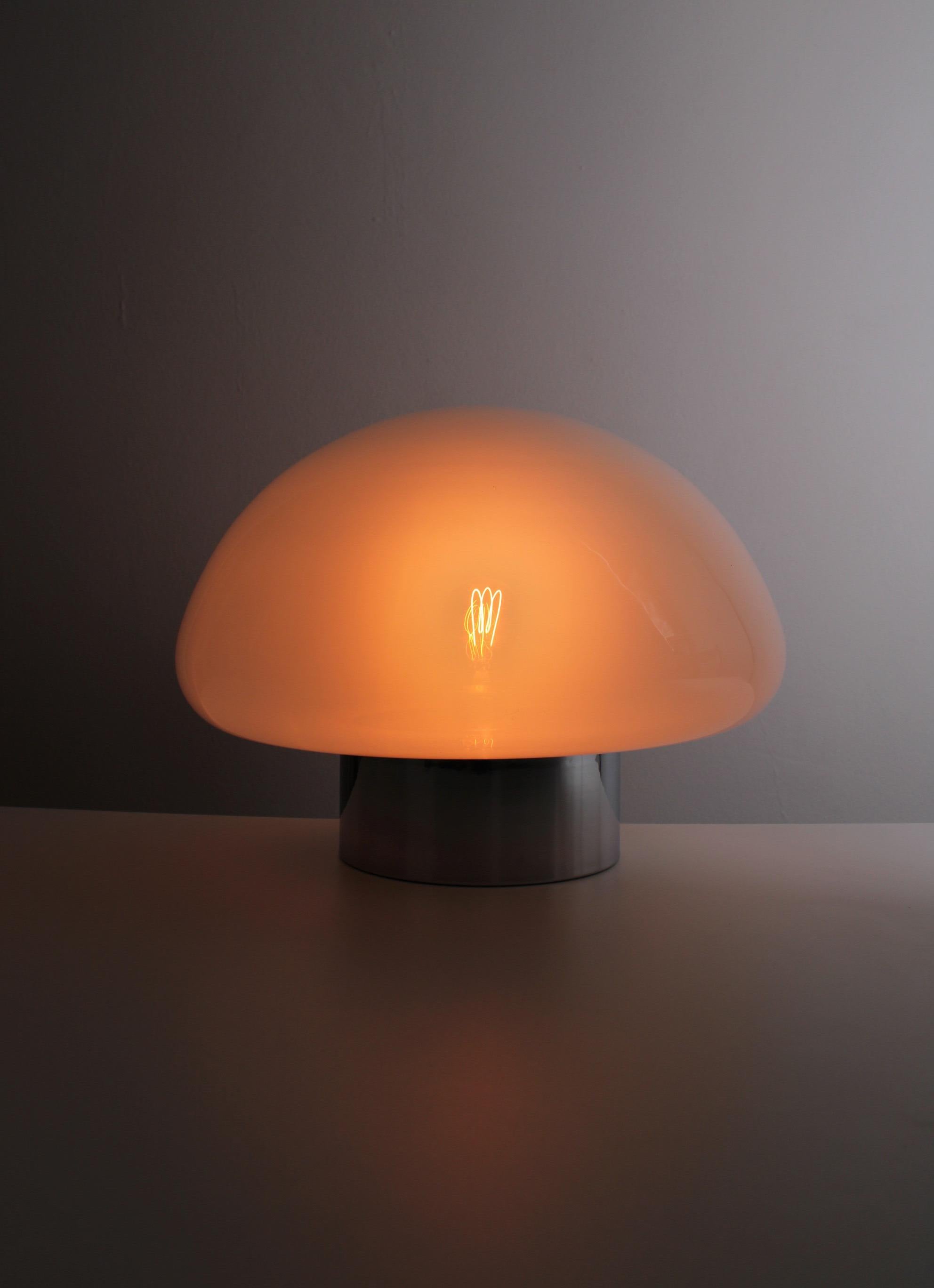 Space Age Hitform table lamp by Studio S.T.L. for Lamperti, 1976 For Sale