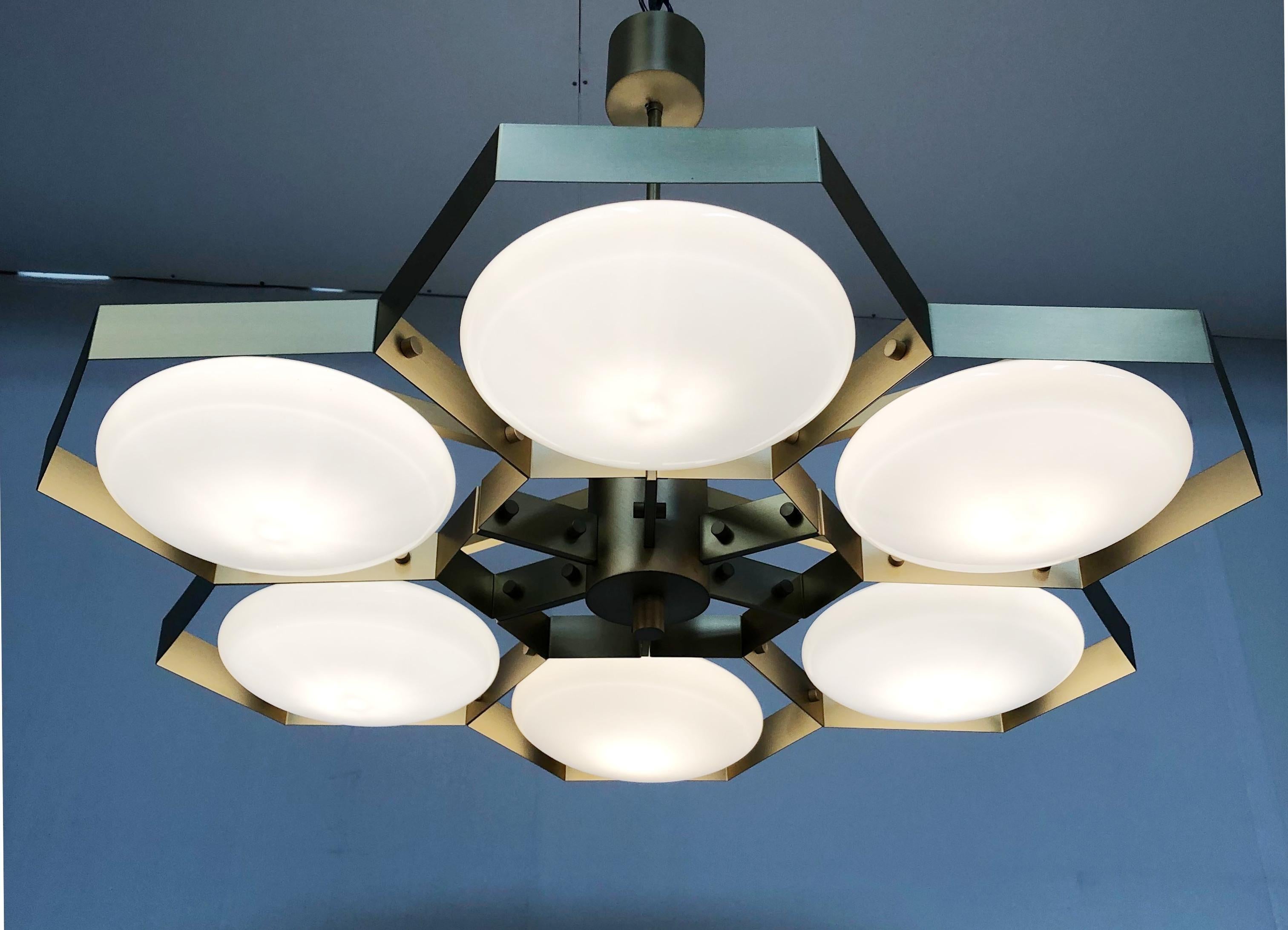 Mid-Century moderno Lampadario Hive di Fabio Ltd in vendita
