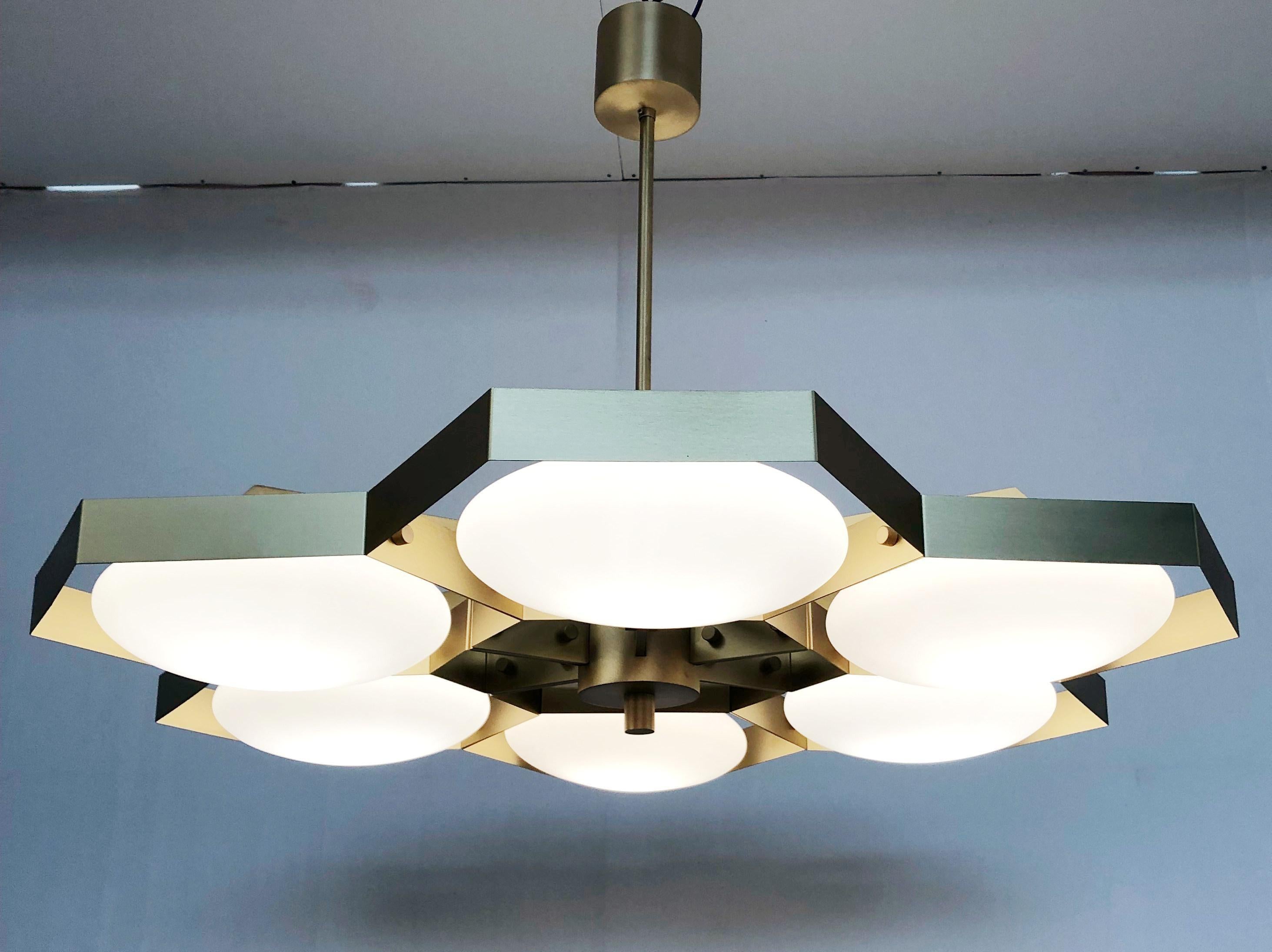 italien Hive Chandelier by Fabio Ltd en vente