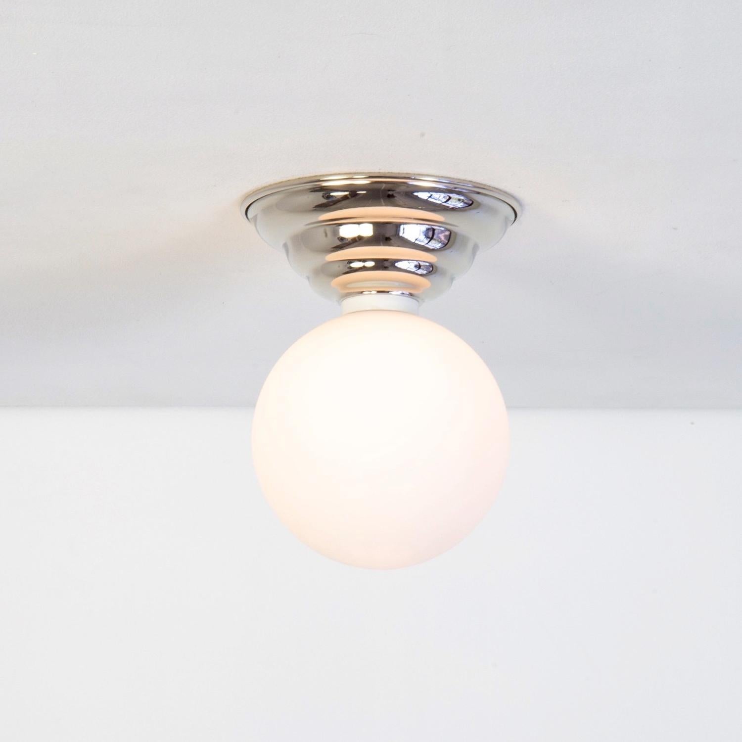 Américain Hive Flush Mount by Research.Lighting, Nickel, 5in Glass Globe, Made to Order en vente