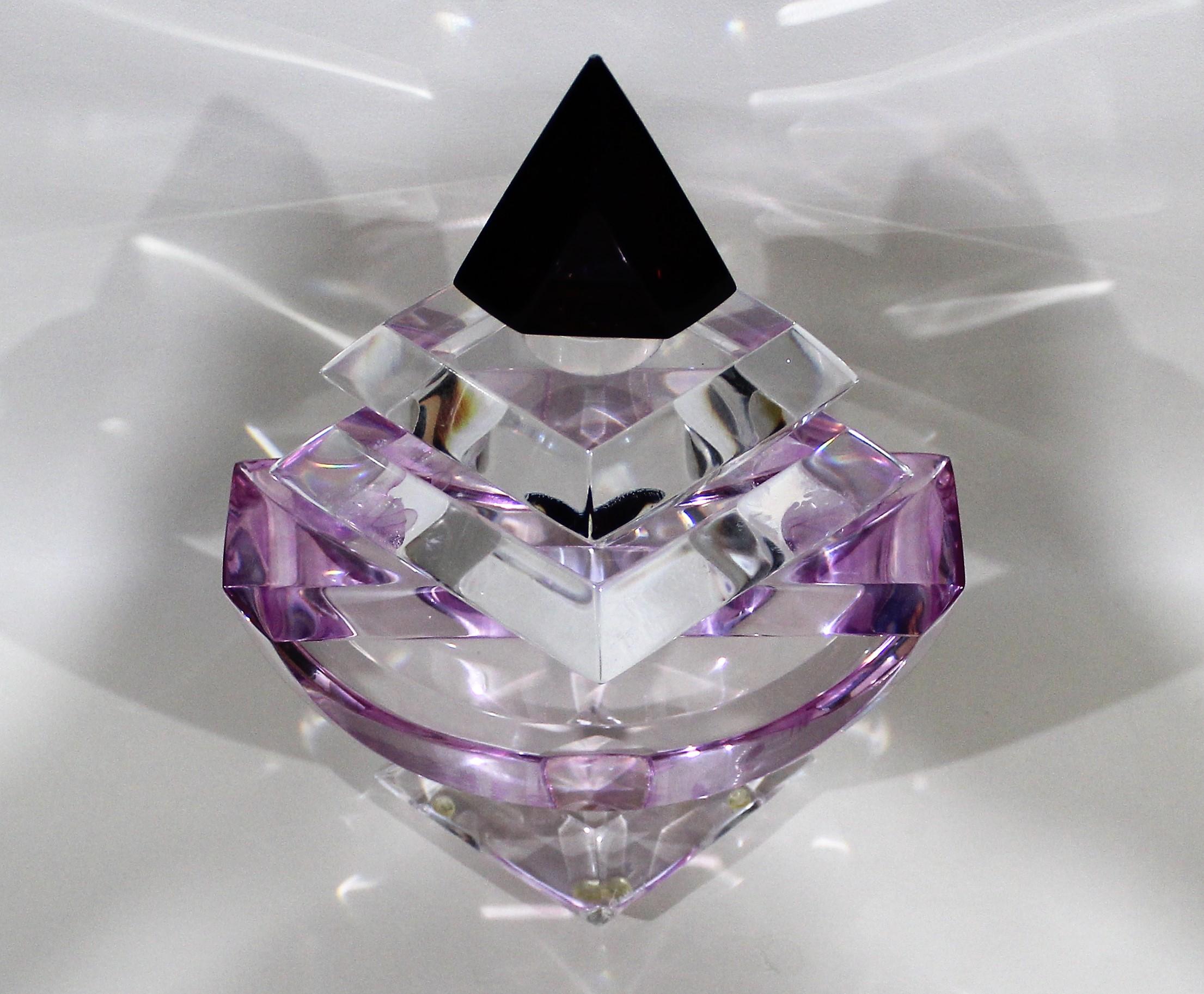 20ième siècle Sculpture de flacon de parfum en lucite sarcelle Hivo Van en vente