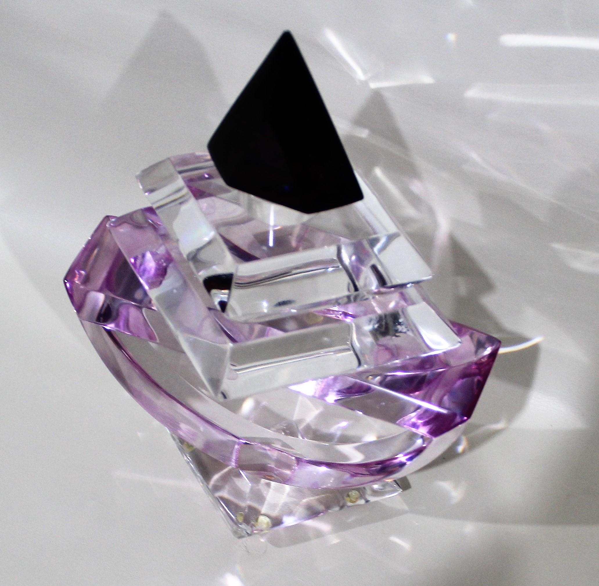 Sculpture de flacon de parfum en lucite sarcelle Hivo Van en vente 2