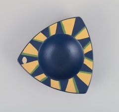 Hjördis Oldfors für Upsala Ekeby. "Bengalische" Keramikschale im modernistischen Design