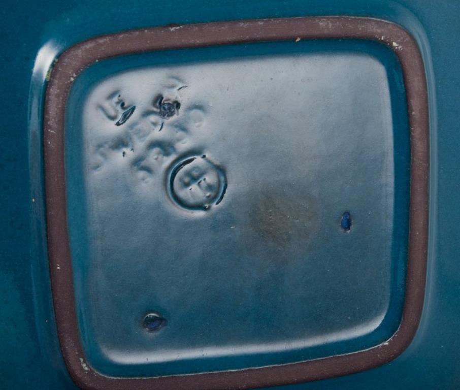Mid-20th Century Hjördis Oldfors for Upsala Ekeby. Ceramic tray in yellow, brown, and blue tones For Sale