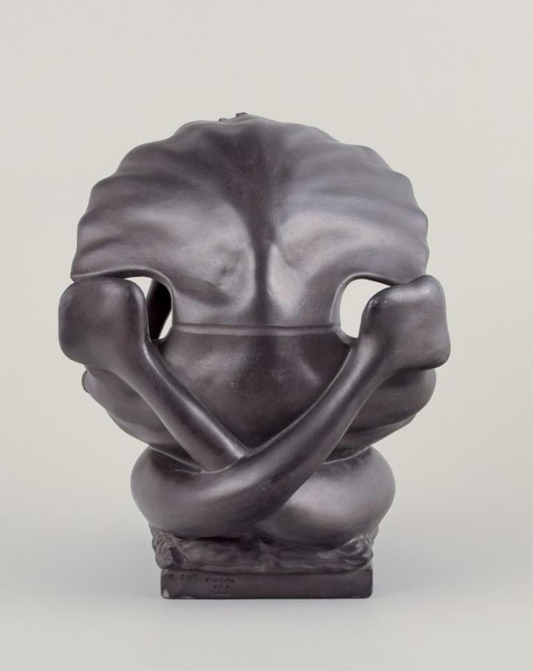 Hjorth, Bornholm. Rare sculpture in black terracotta. The birth of Aphrodite. For Sale 1