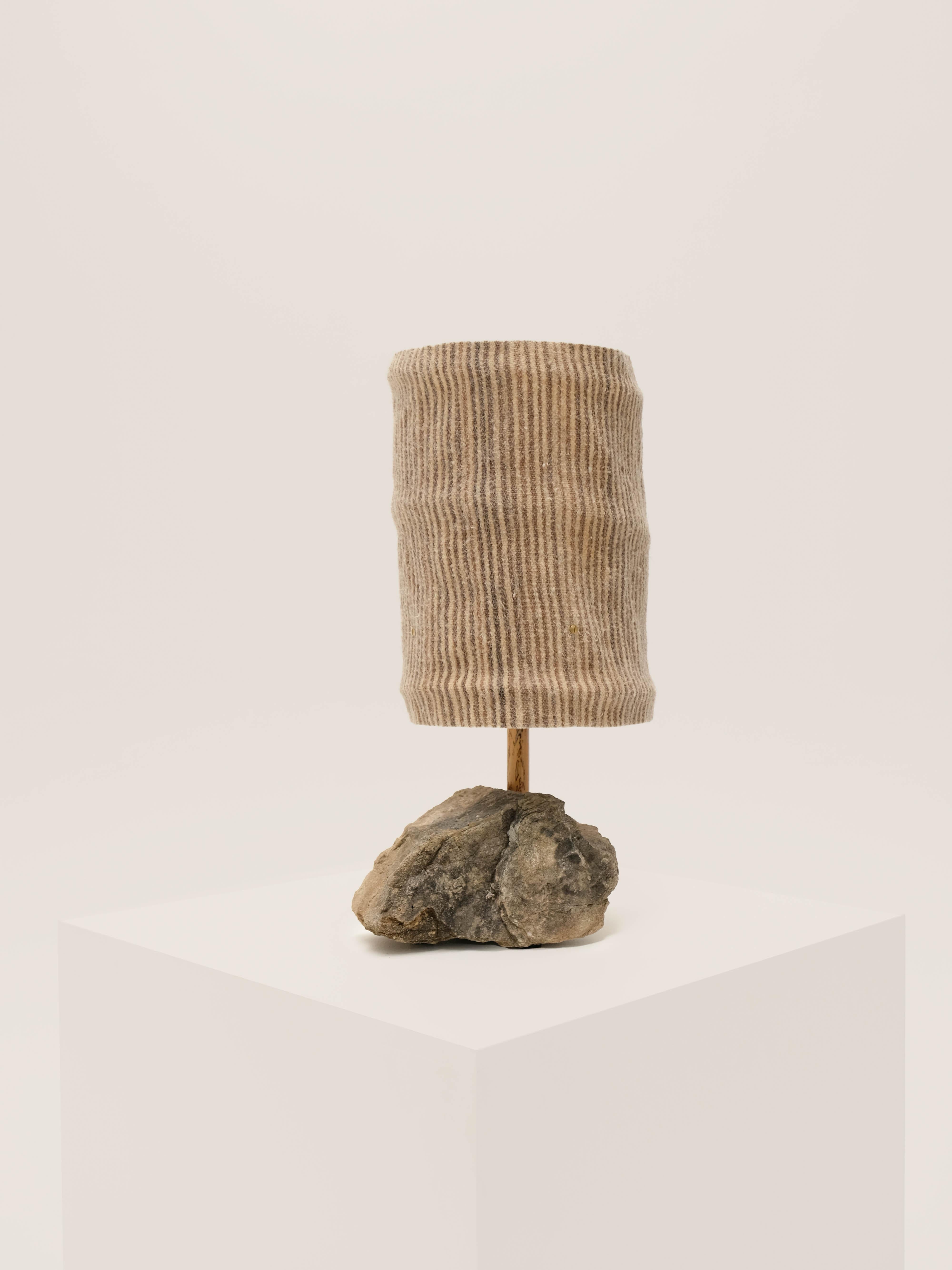 Hjra Table Lamp, Handspun and Handwoven wool lampshade, Made of Rock and Reed For Sale 1