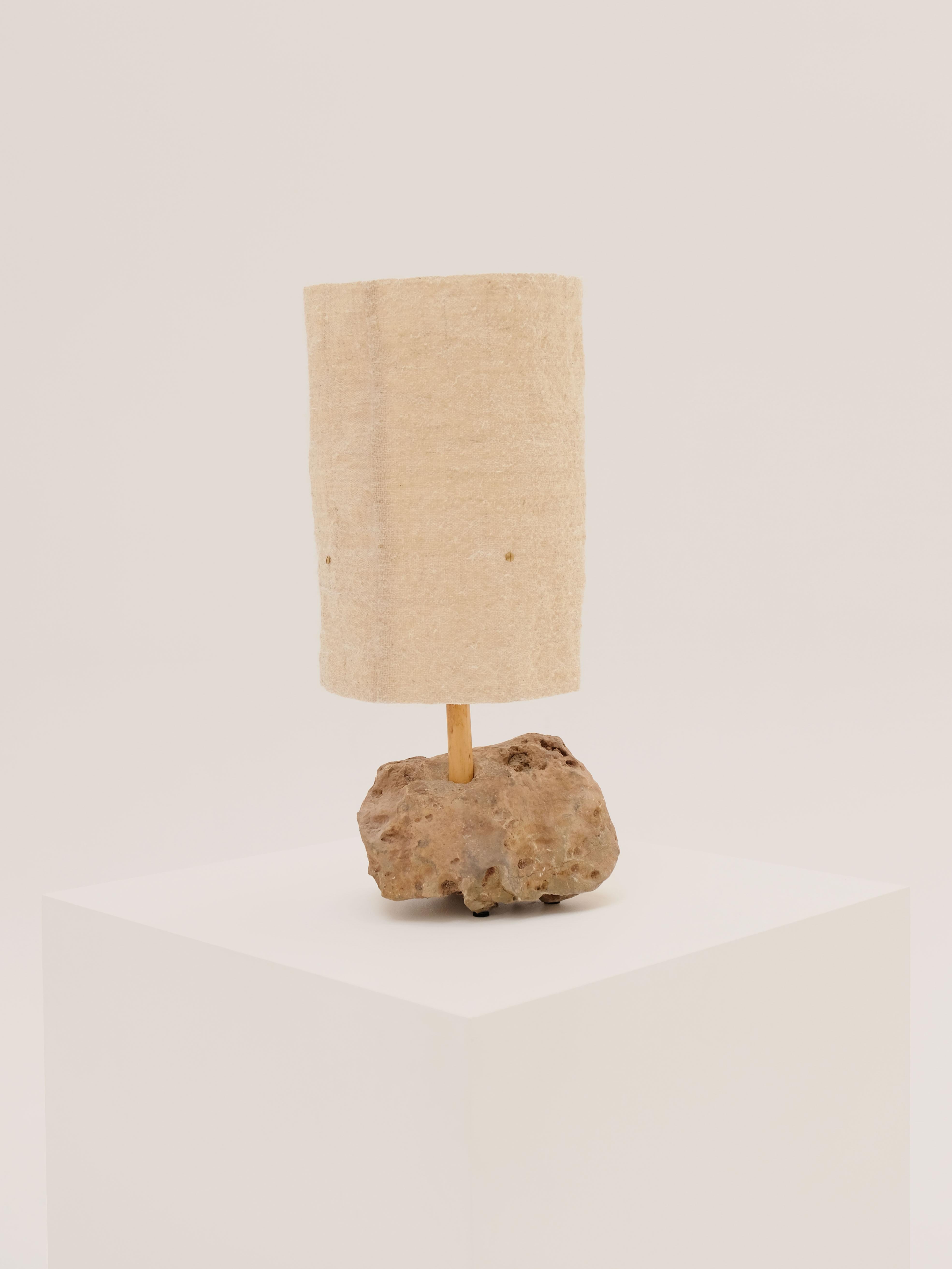 Hjra Table Lamp, Handspun and Handwoven wool lampshade, Made of Rock and Reed For Sale 5
