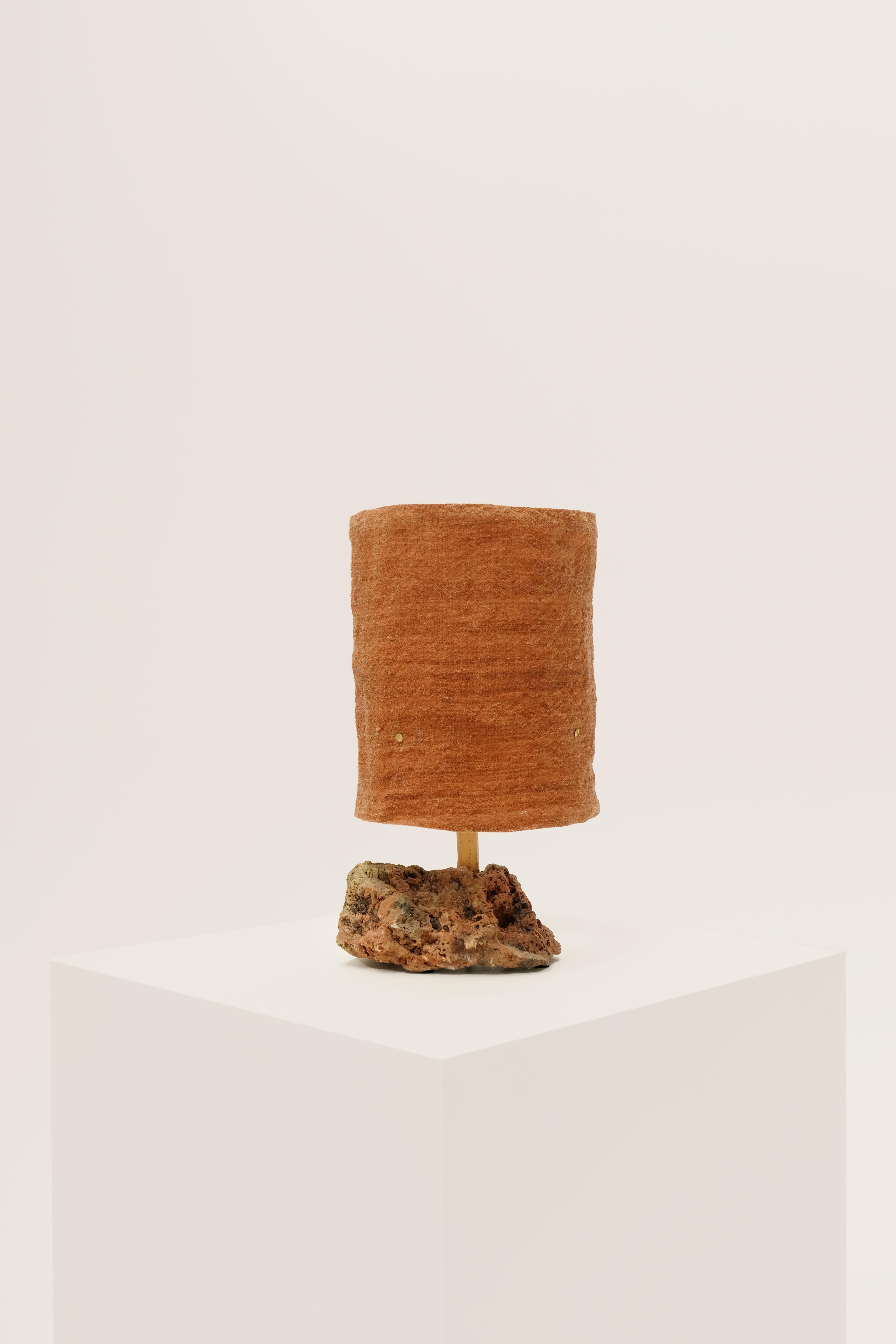 Hjra Table Lamp, Handspun and Handwoven wool lampshade, Made of Rock and Reed For Sale 9