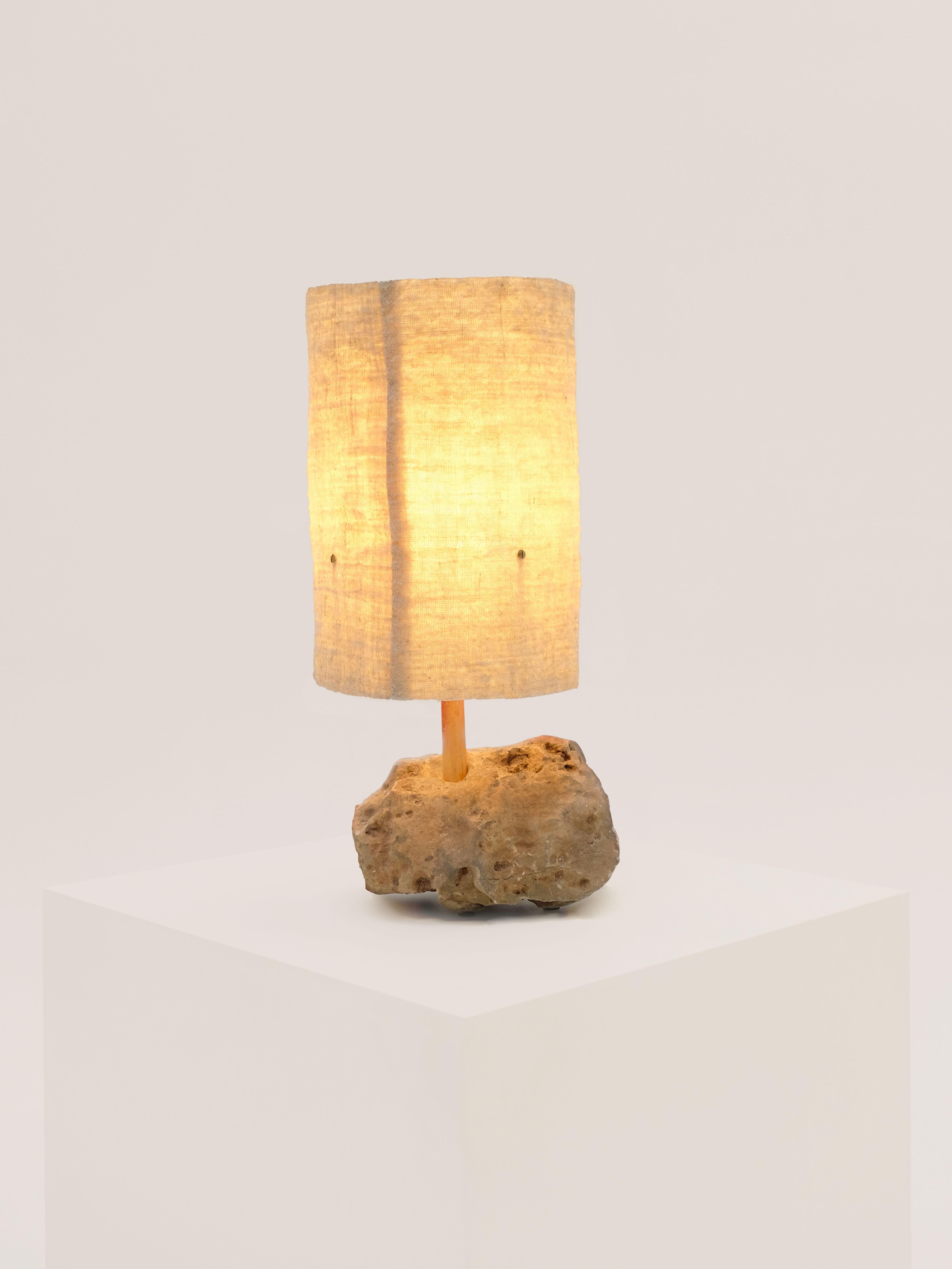 Hjra Table Lamp, Handspun and Handwoven wool lampshade, Made of Rock and Reed For Sale 6