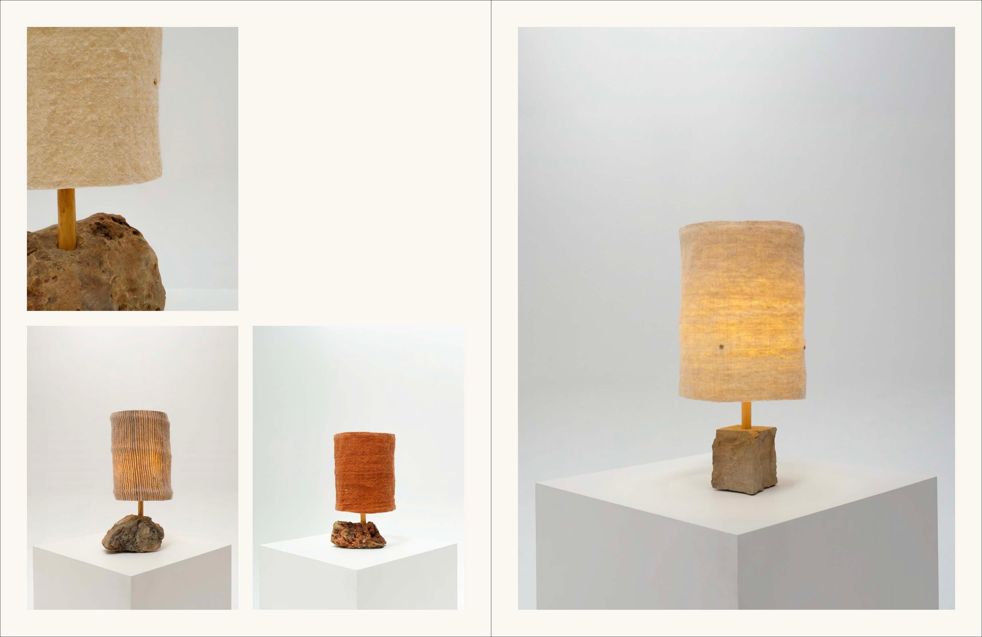 Hjra Table Lamp, Handspun and Handwoven wool lampshade, Made of Rock and Reed For Sale 13