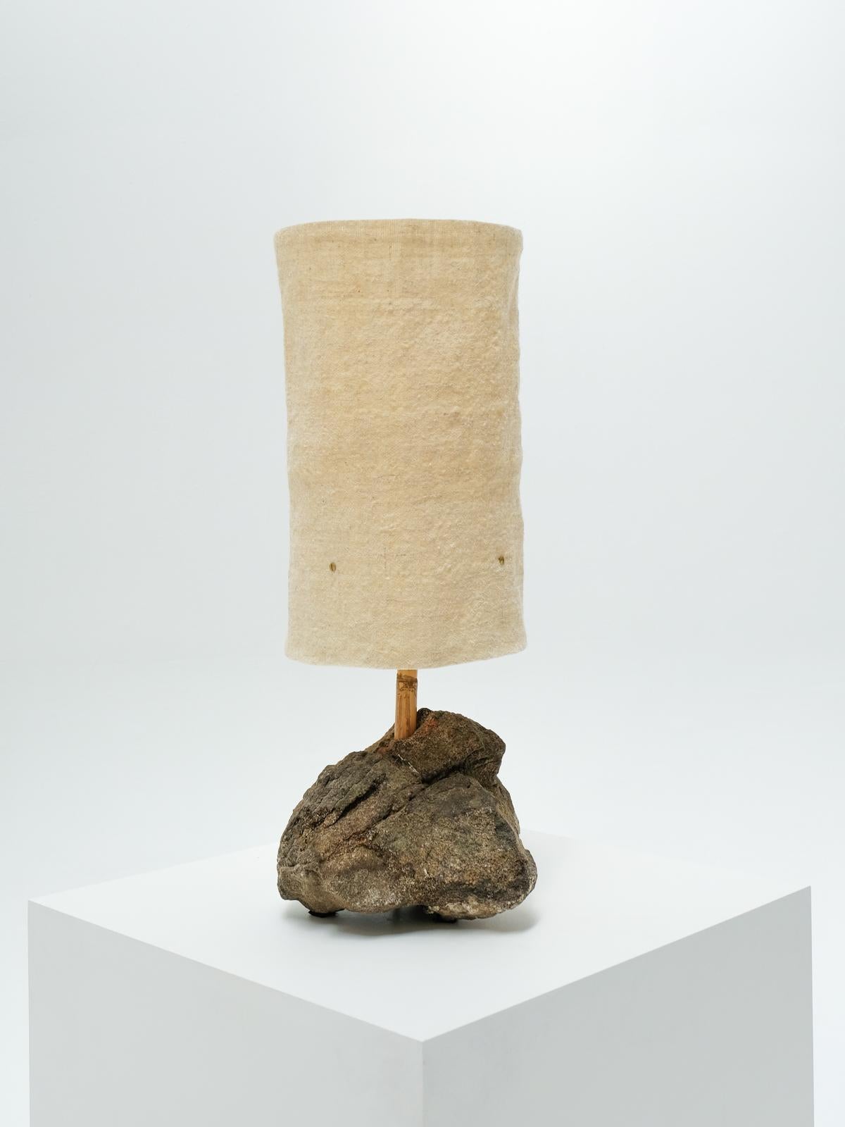Hjra Table Lamp Large, Handspun, Handwoven wool Lampshade, Made of Rock & Reed For Sale 6