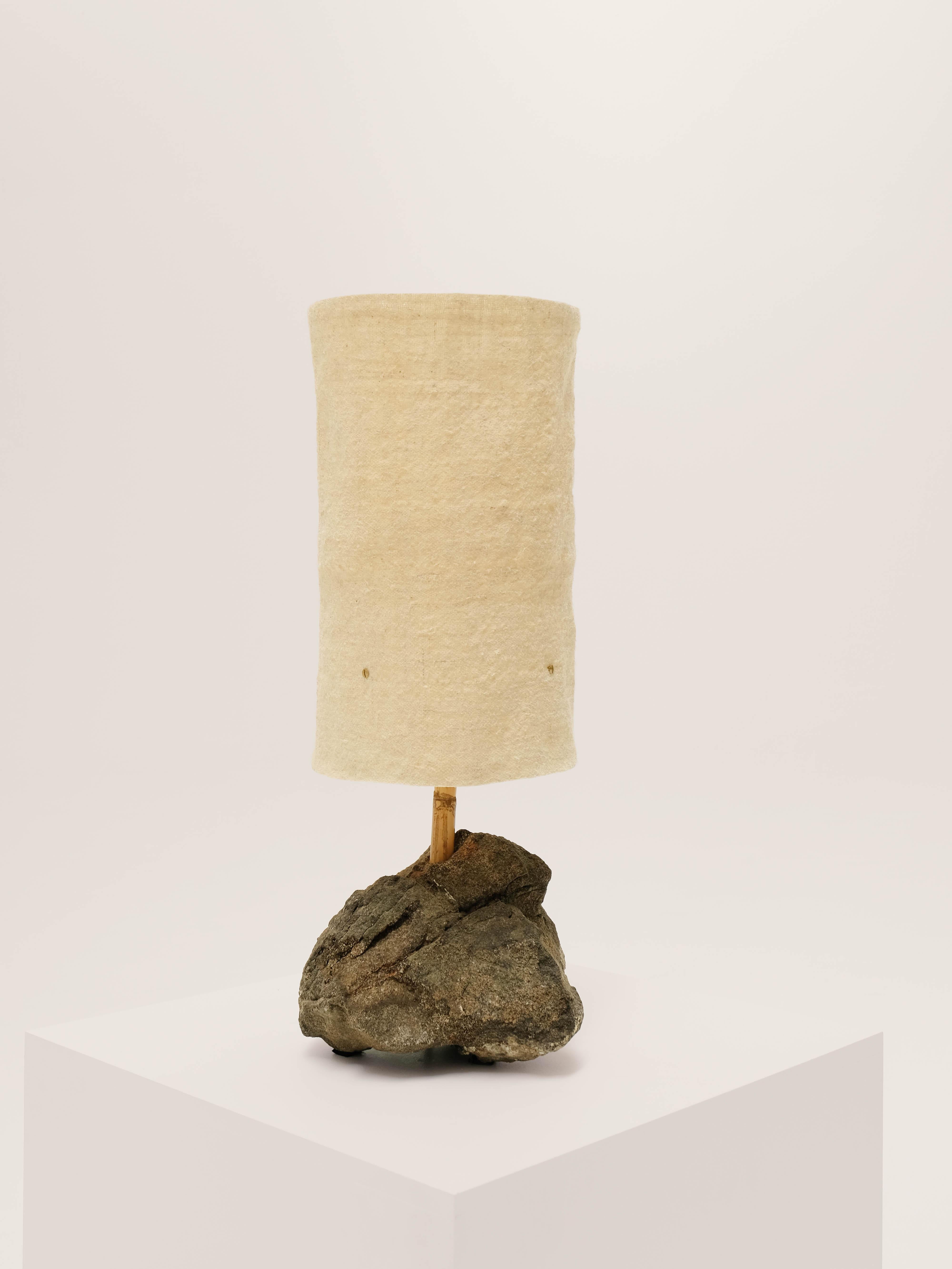 - Handspun and handwoven white lampshade 
- made of 100% Siroua wool, an endangered sheep living in a volcanic massif with very long wool fibers, located less than 100 km from the weavers' village
- the lampshade is made in the Anti-Atlas region by