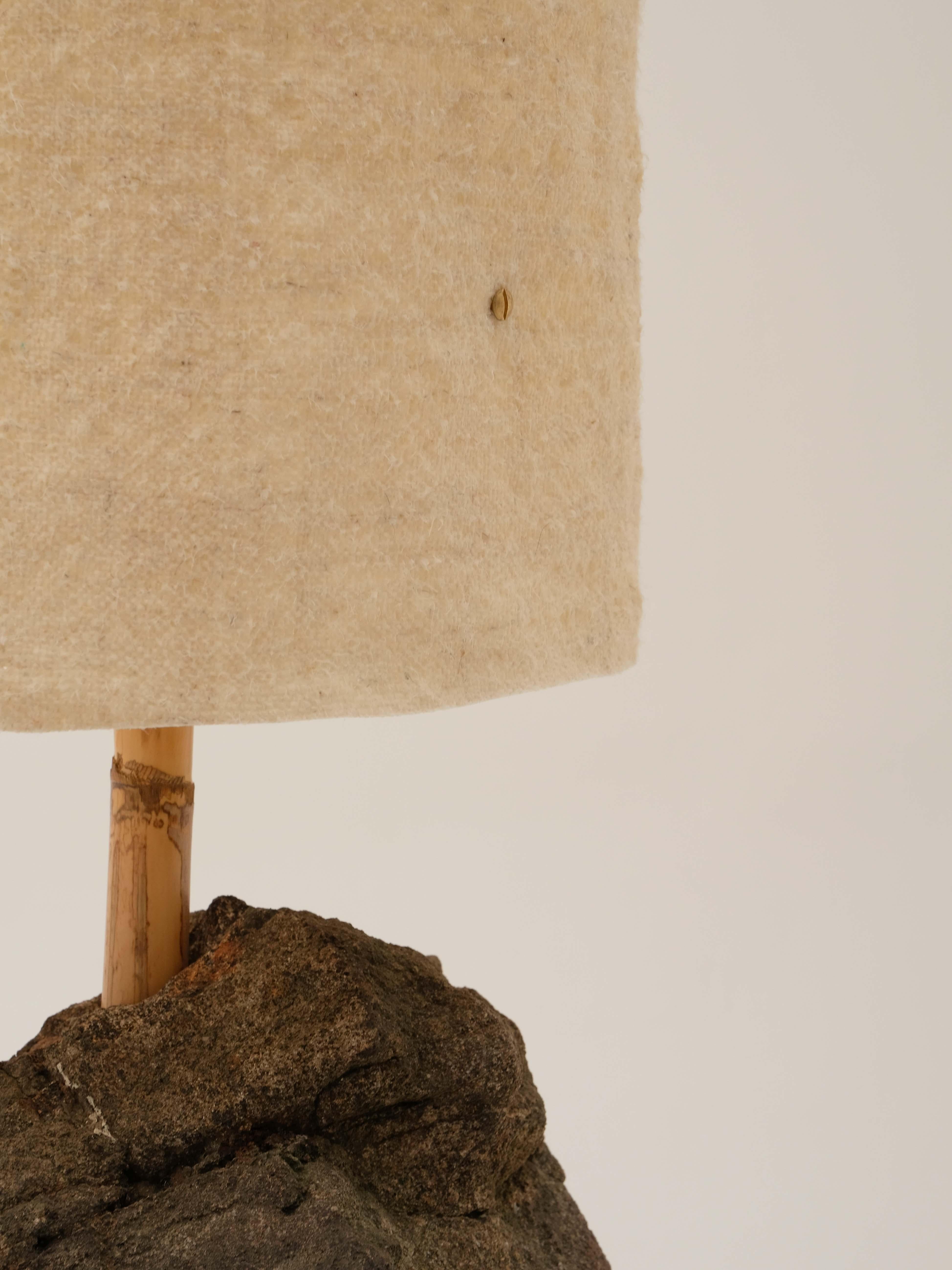 Hjra Table Lamp Large, Handspun, Handwoven wool Lampshade, Made of Rock & Reed For Sale 2