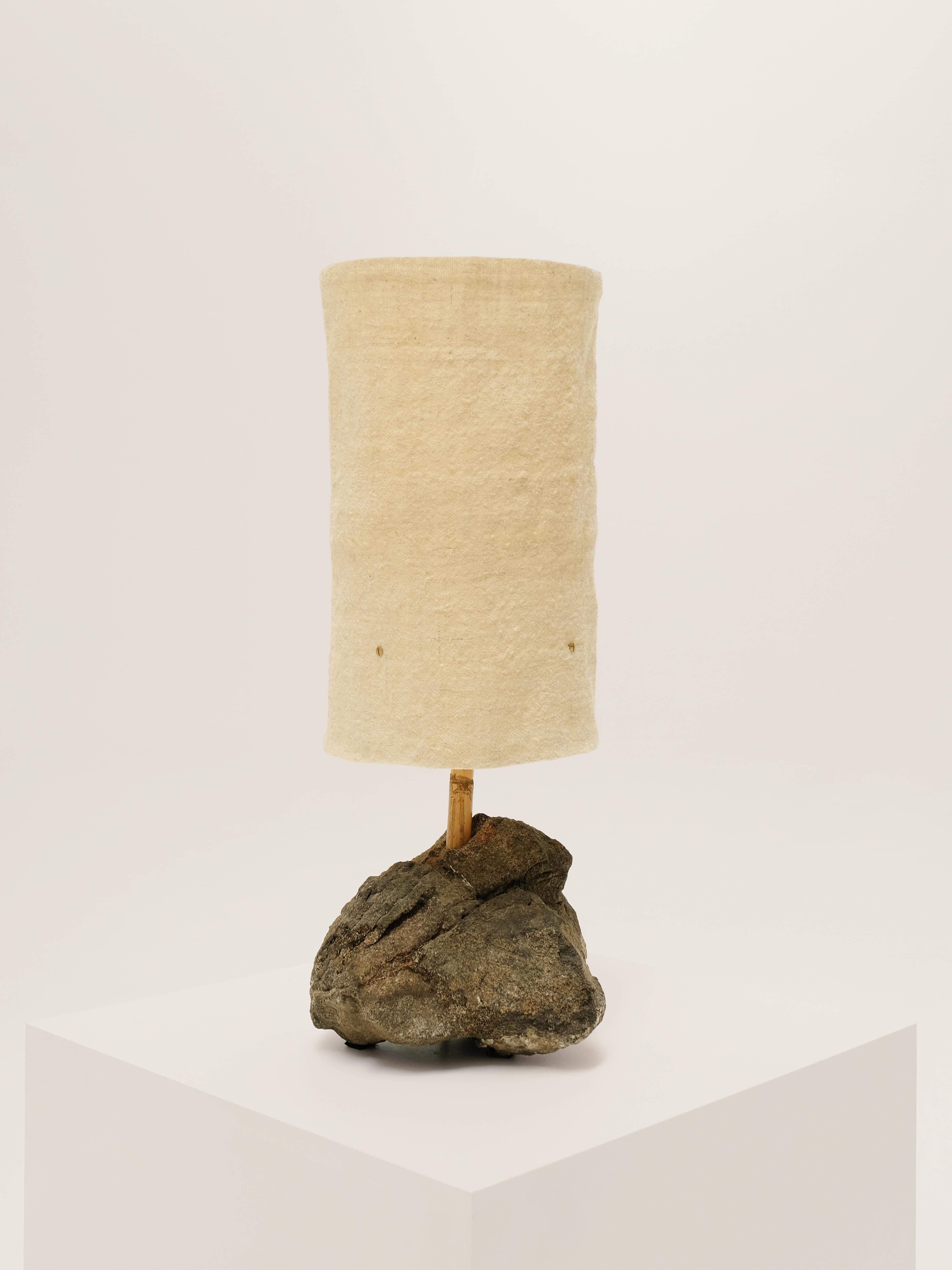 Hjra Table Lamp Large, Handspun, Handwoven wool Lampshade, Made of Rock & Reed For Sale 13