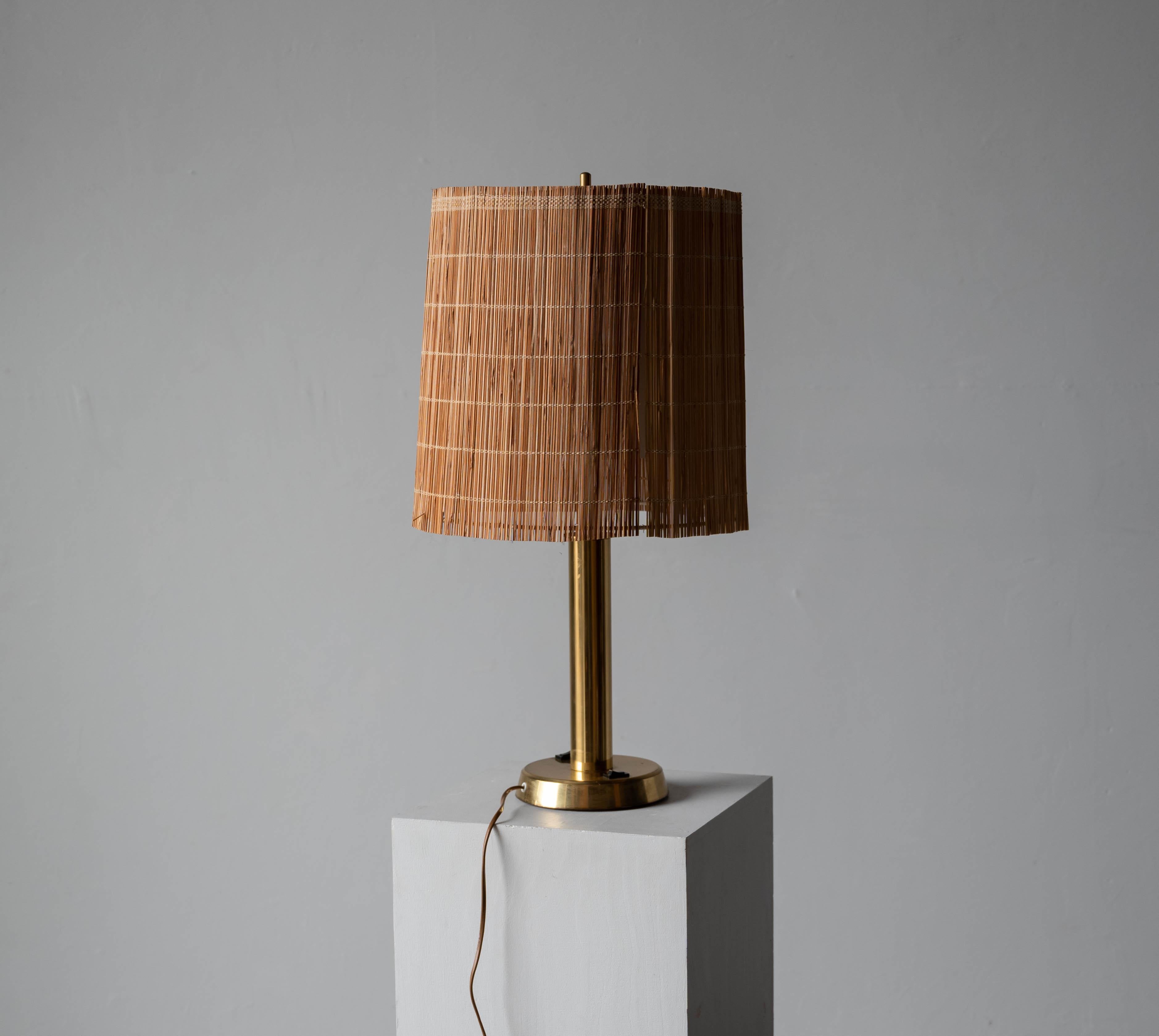 Mid-Century Modern HK Aro, Sizeable Table Lamp, Brass, Reed, Cord, Finland, 1960s