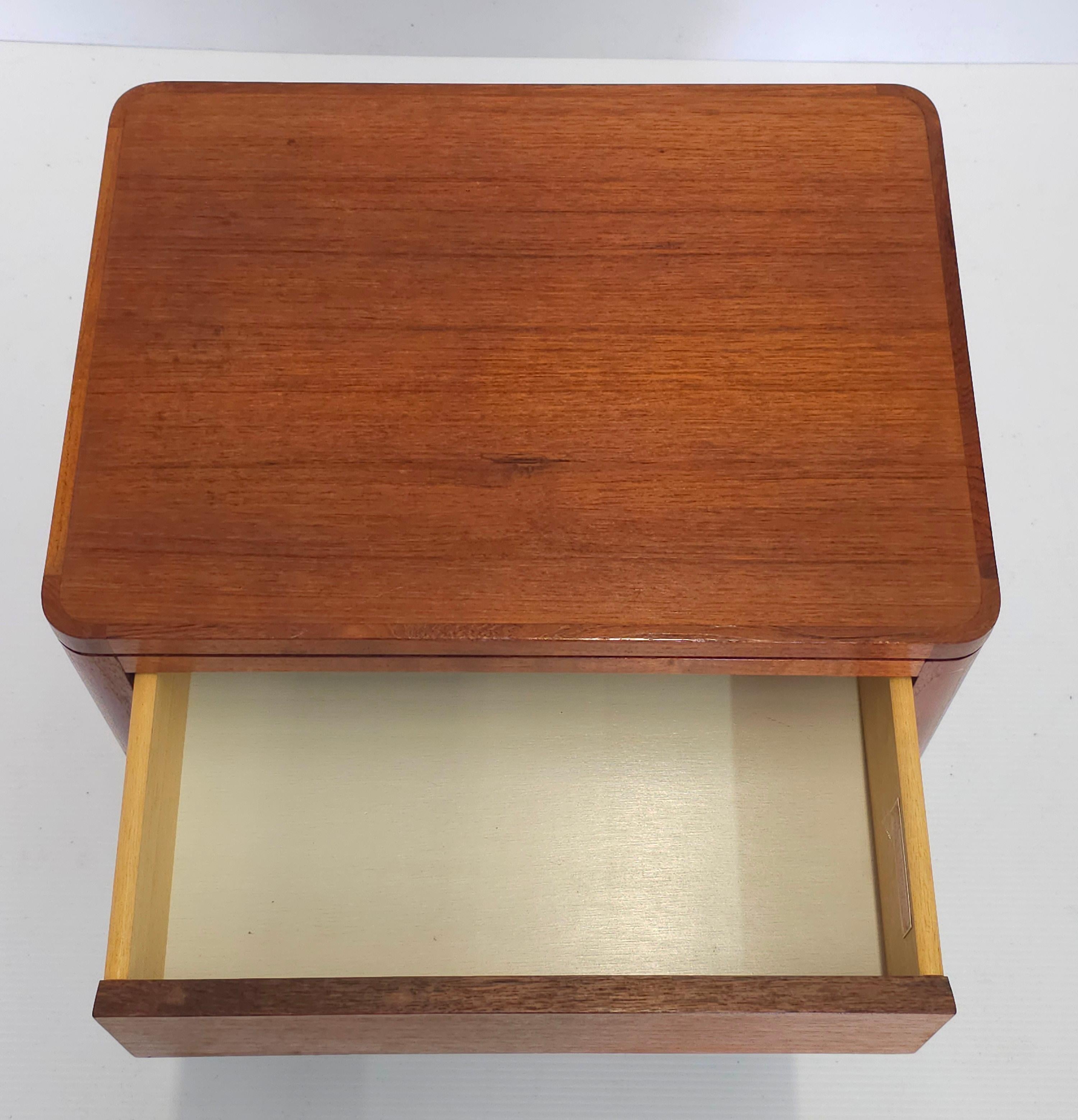 Veneer HK Teakworks Scandinavian Modern Style Solid Teak Bedside Table For Sale