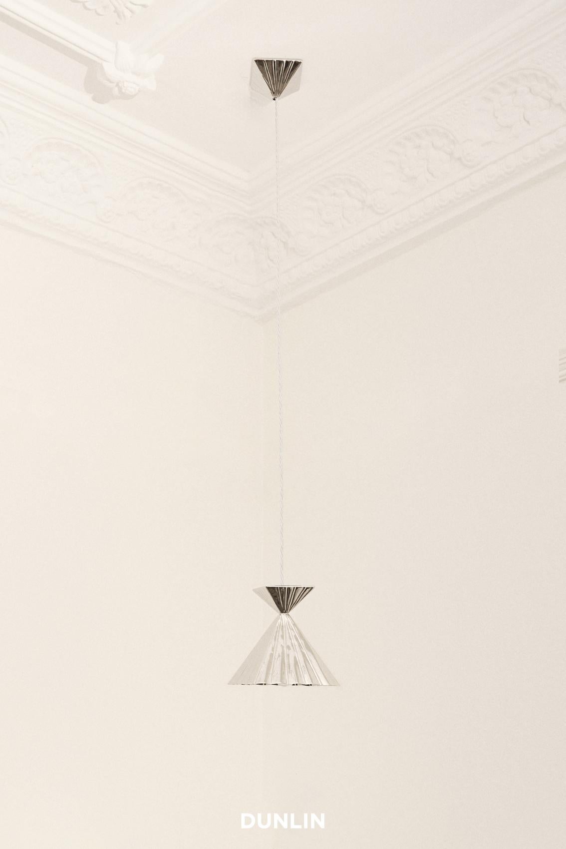 Ottone HK14 Lampada a sospensione in ottone nichelato con velluto, HK X DUNLIN in vendita