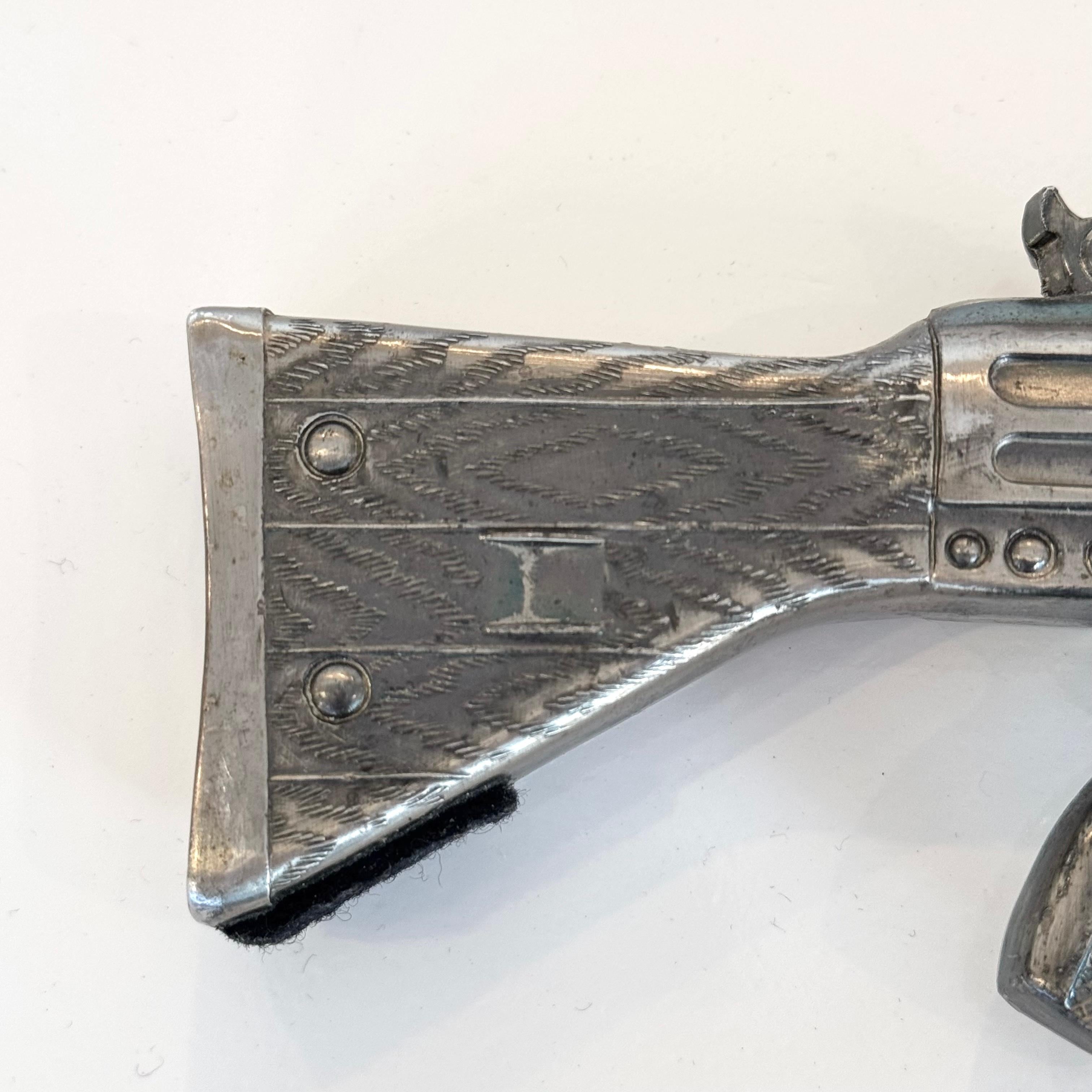HK21 Machine Gun Lighter, 1980s Japan In Good Condition For Sale In Los Angeles, CA