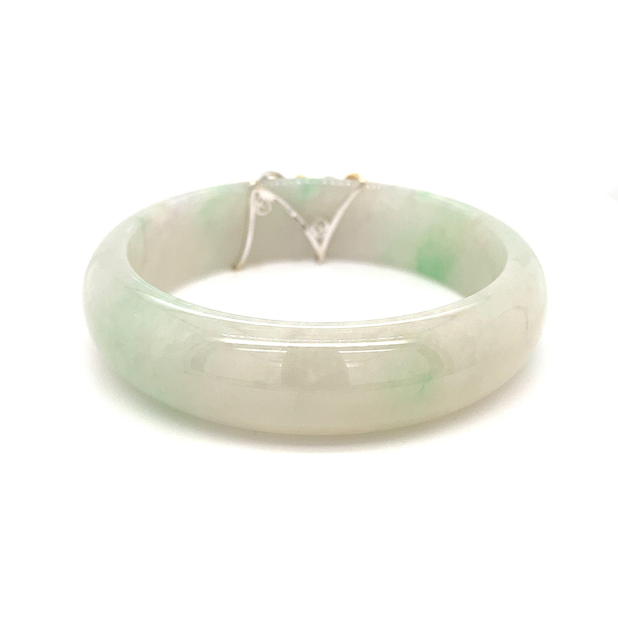 Artisan HKJSL Certified Jade 'Botanica' Bangle by Dilys' in 18K Yellow & White Gold For Sale