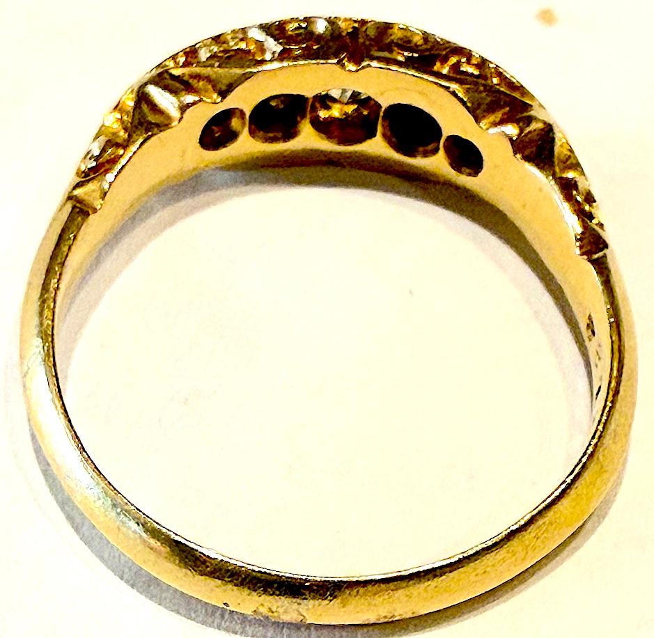 HM 1905 Chester 18K Fünfstein-Diamantring mit Kissenschliff im Kissenschliff 4.2 g für Damen oder Herren im Angebot