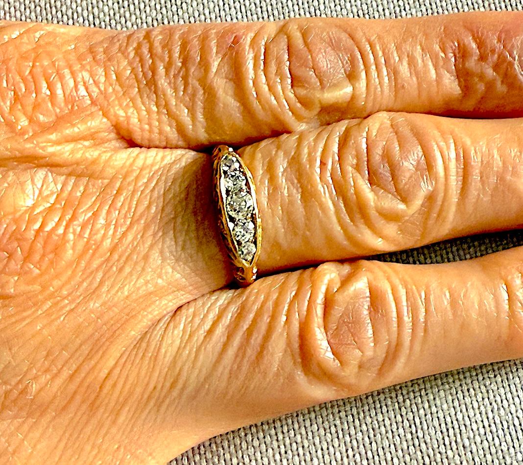 HM 1905 Chester 18K Fünfstein-Diamantring mit Kissenschliff im Kissenschliff 4.2 g im Angebot 2