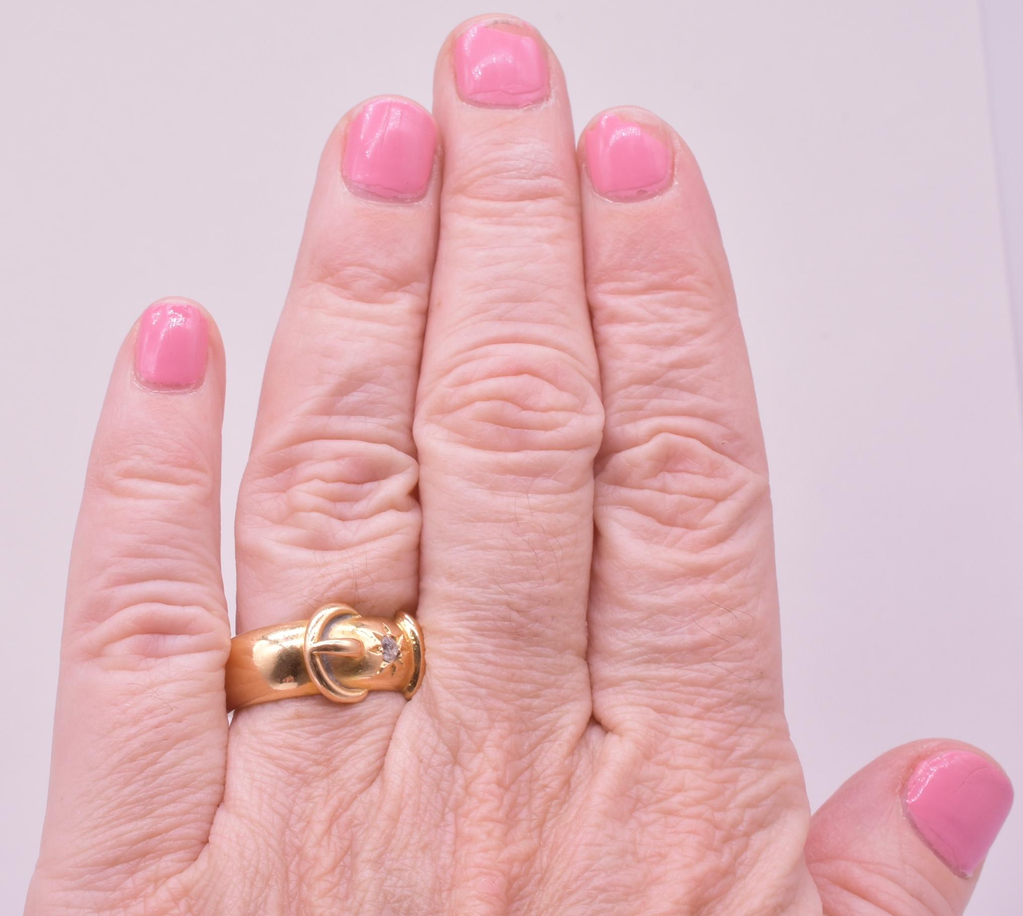 HM London 1894 18K Schnallenring mit sternbesetzten Diamanten für Damen oder Herren