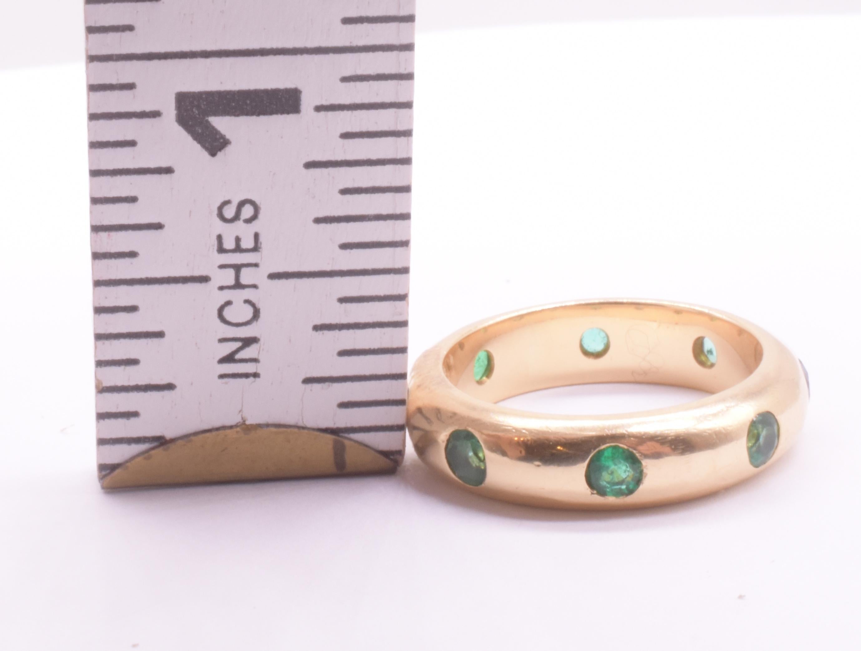 HM LONDON 1993 Anello in oro Theo Fennell con smeraldo incastonato 18 carati in vendita 1