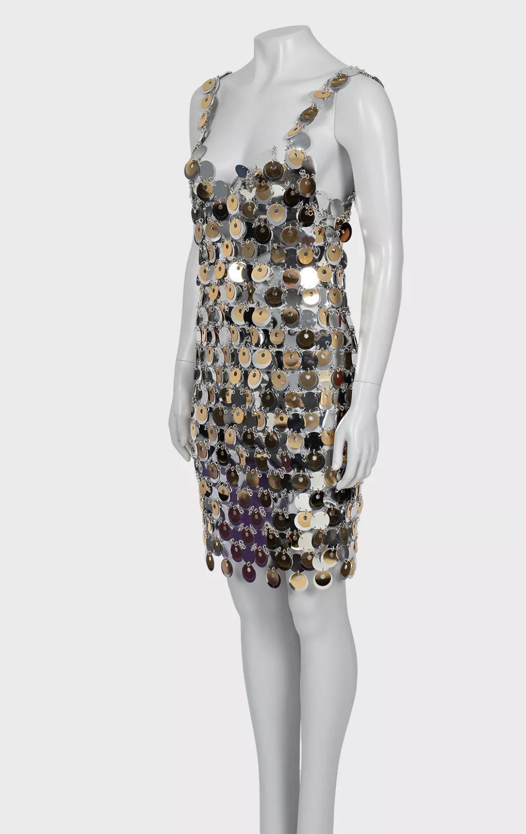 H&M x Paco Rabanne Silver Sequin Dress Sz. M Pour femmes en vente