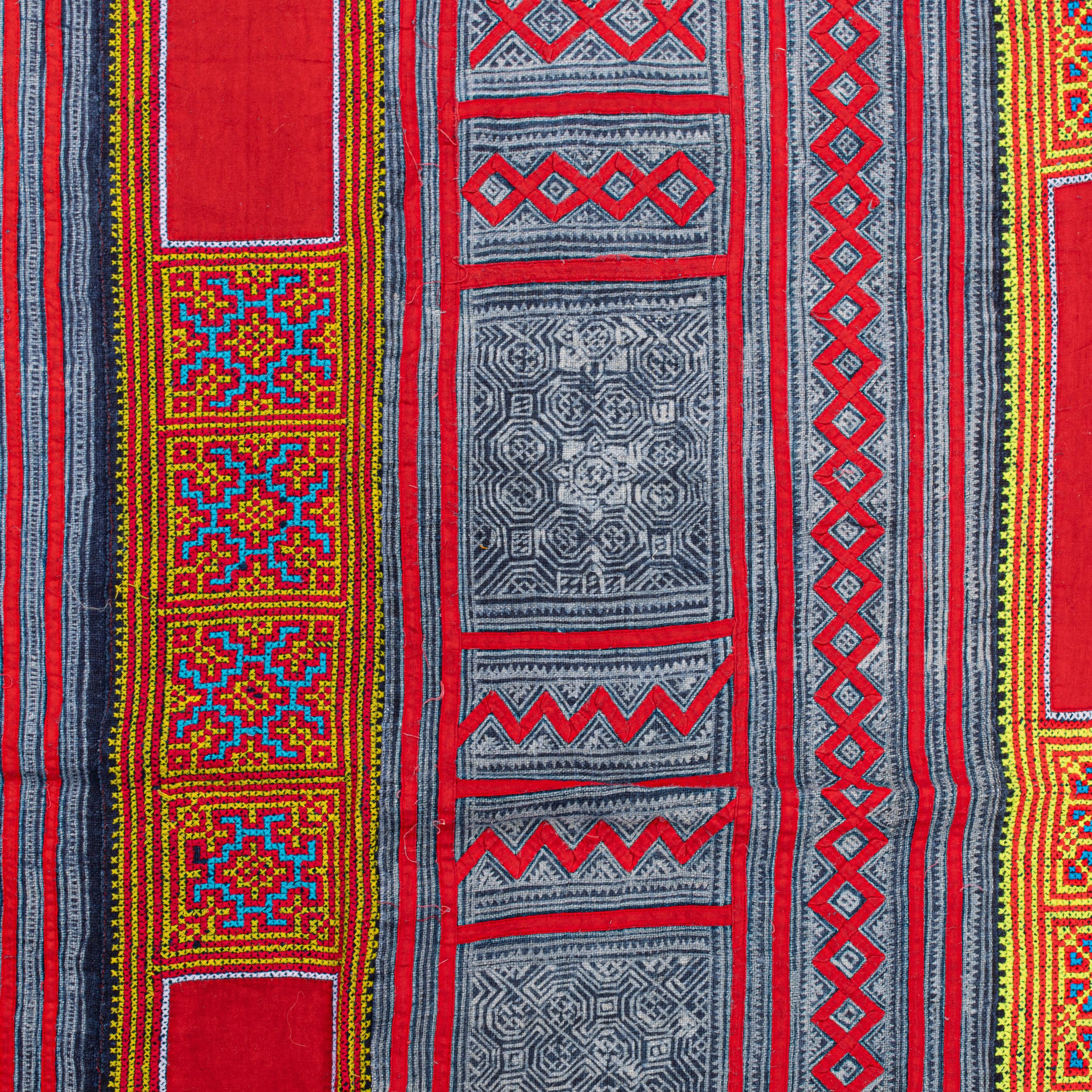 Hmong Batik and embroidery  cover from South East Asia, mid 20th C. For Sale 3