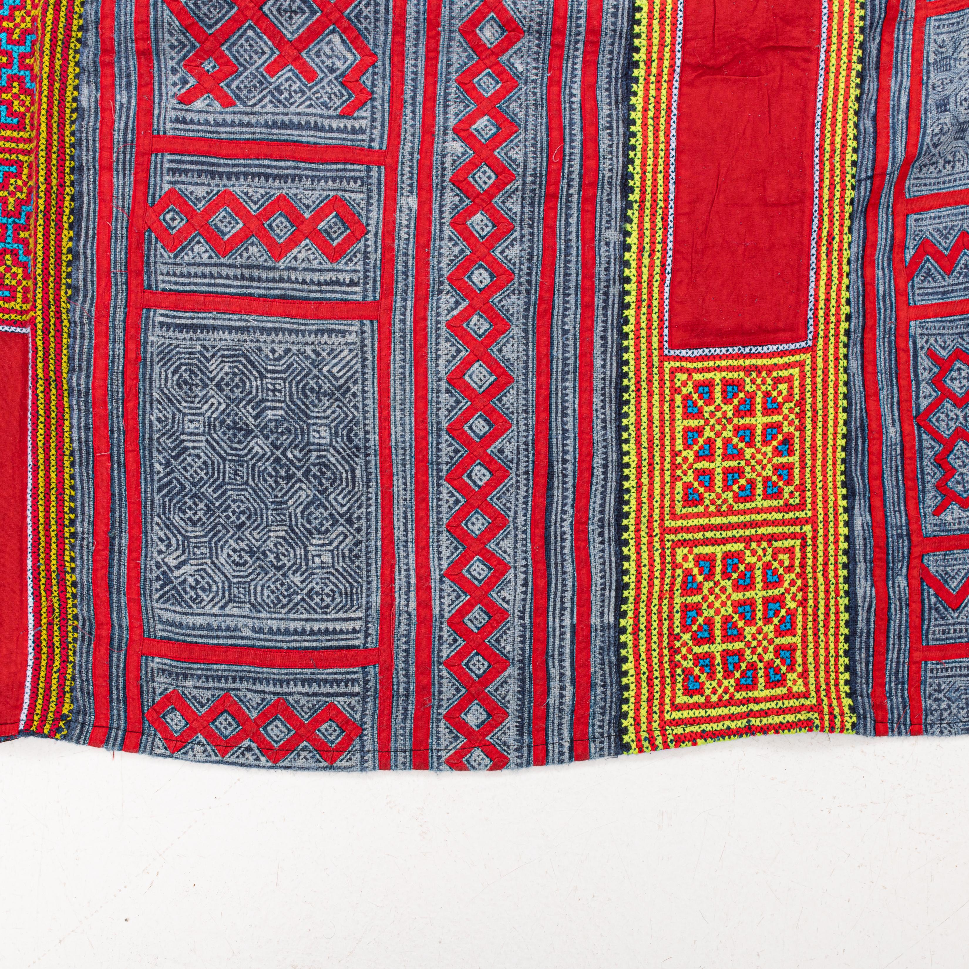 Hmong Batik and embroidery  cover from South East Asia, mid 20th C. For Sale 4