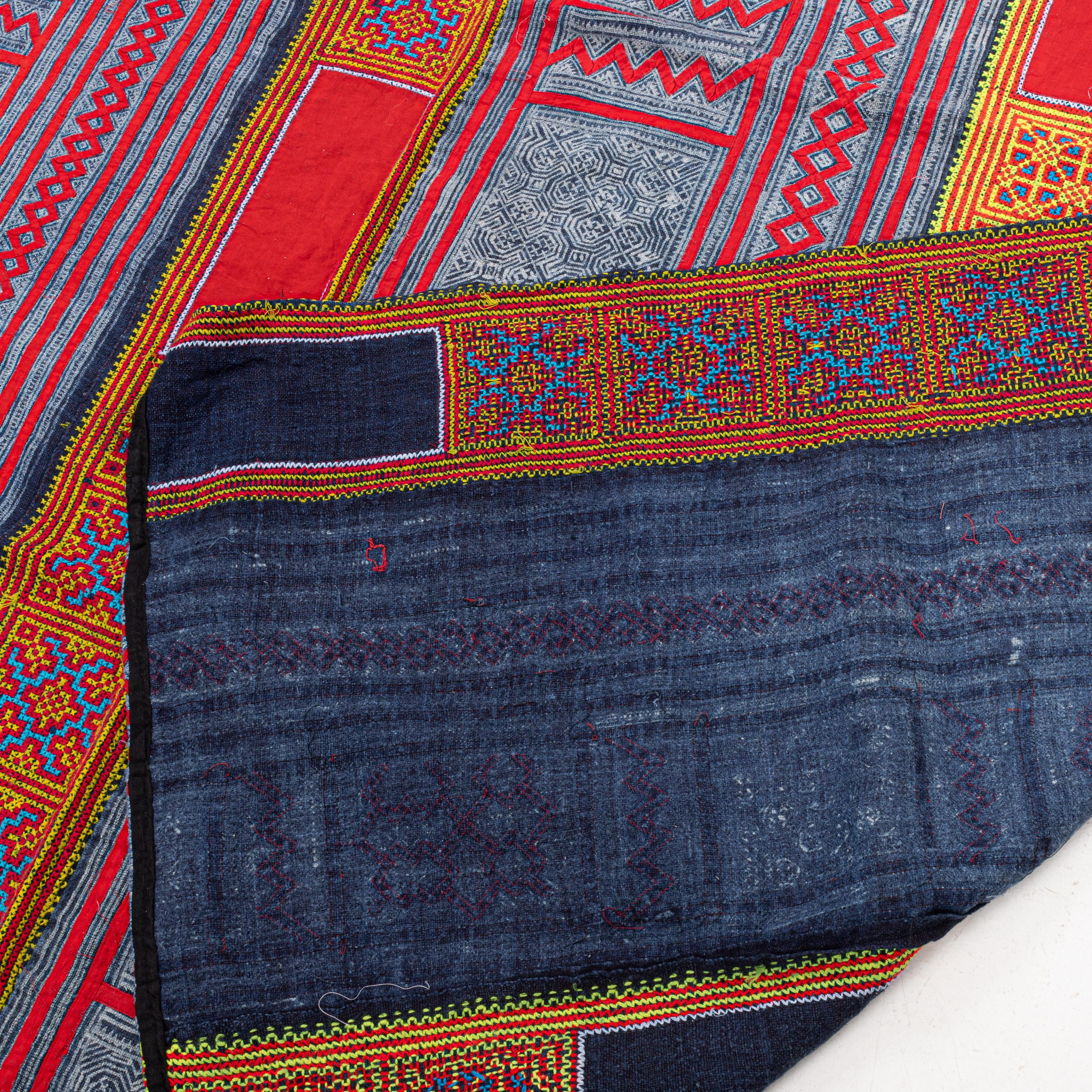 Hmong Batik and embroidery  cover from South East Asia, mid 20th C. For Sale 6