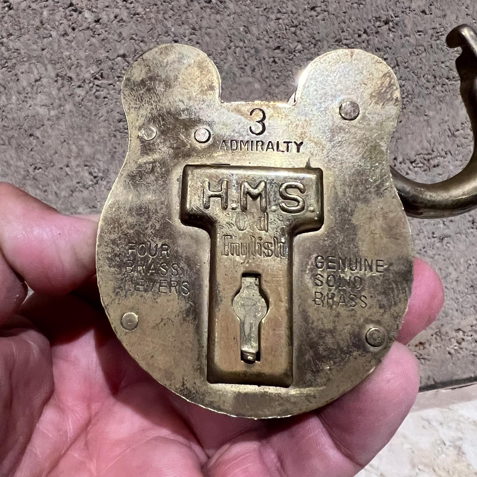 Solid Brass Bomel Collection NY Lock and Key HMS Admiralty
HMS Admiralty Solid Brass Lock Jas Morgan & Sons England
Padlock and key
.75 thick x 3 w x 4 h
Preowned original vintage condition
Refer to images