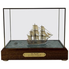 HMS Bounty von Derek Hunnisett