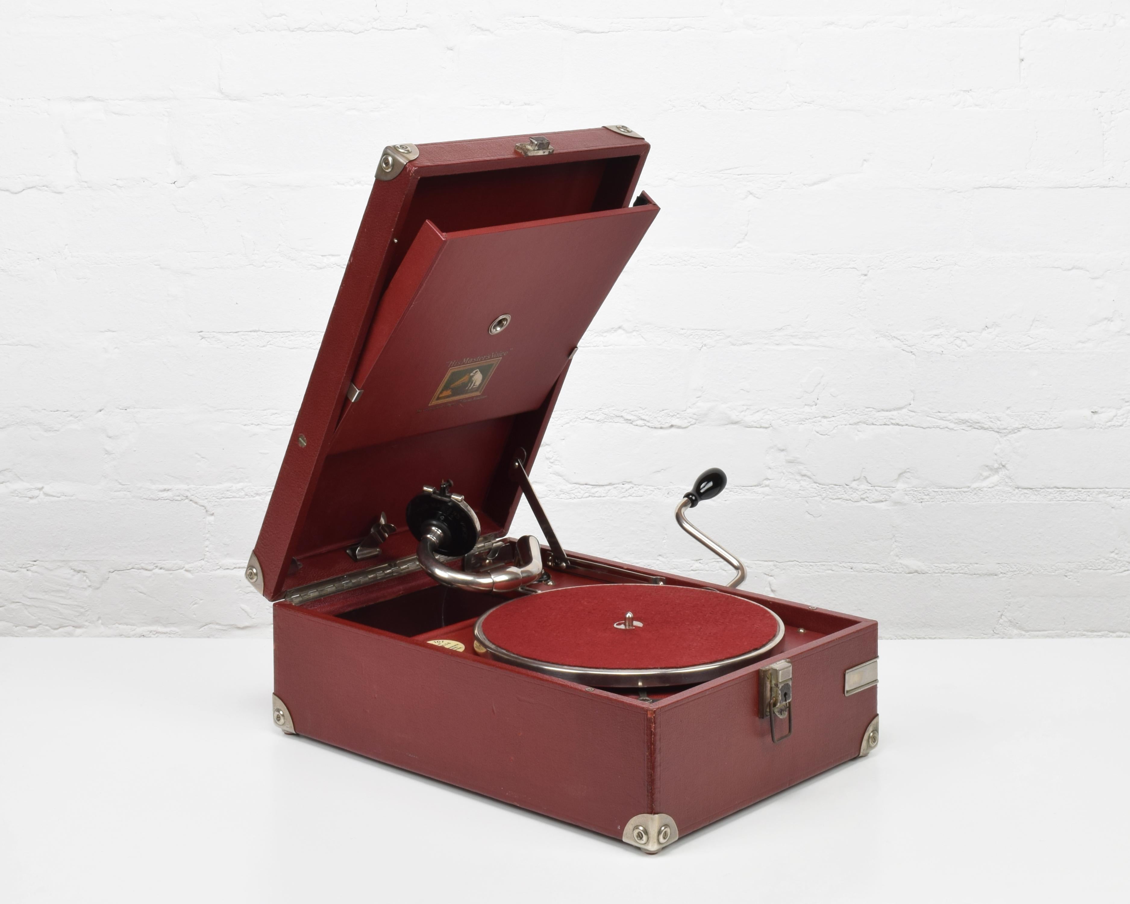 British HMV Model 101 Red Portable Gramophone with accessories, super working phonograph