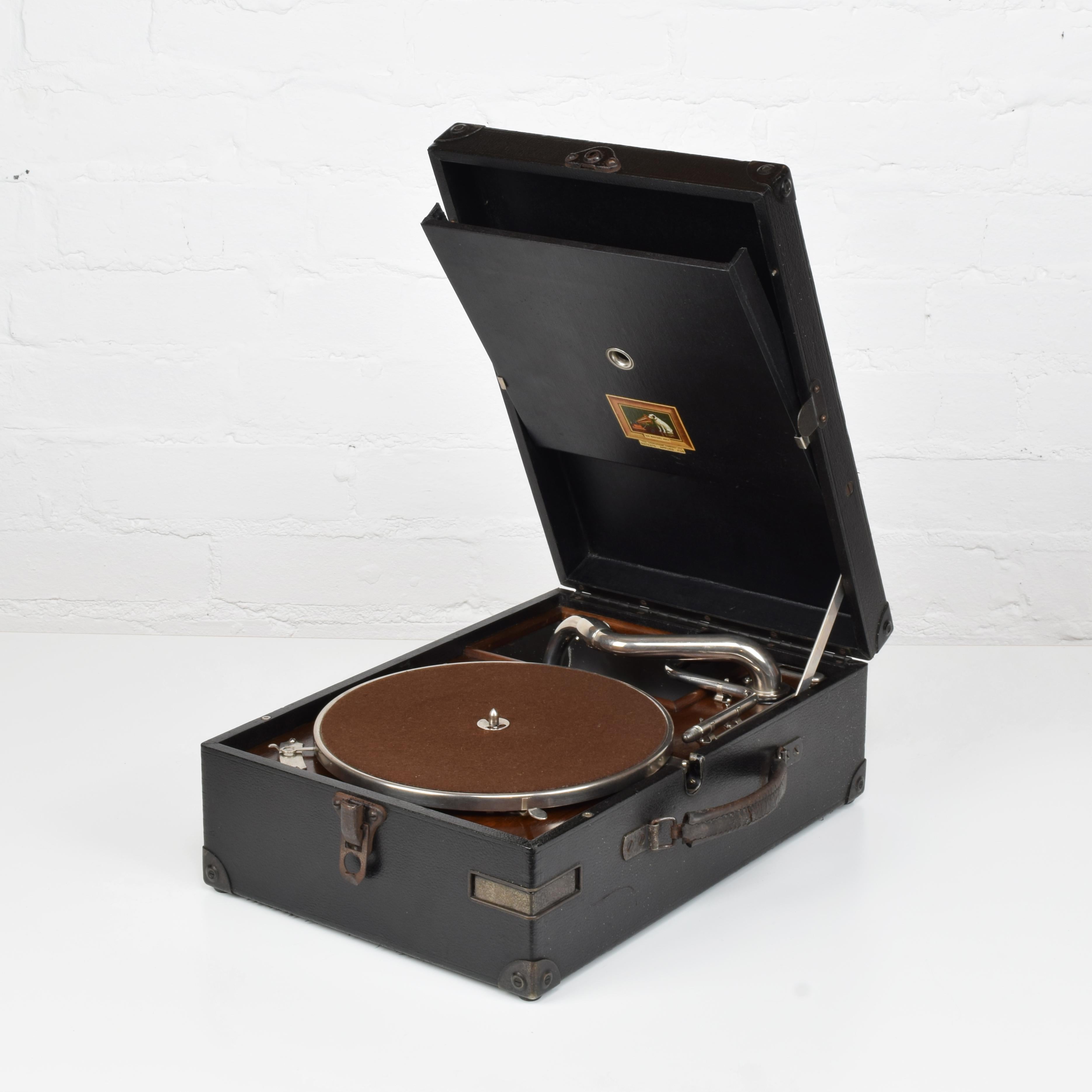 British HMV Portable Gramophone 101 with Accessories & Records, Super Working Phonograph