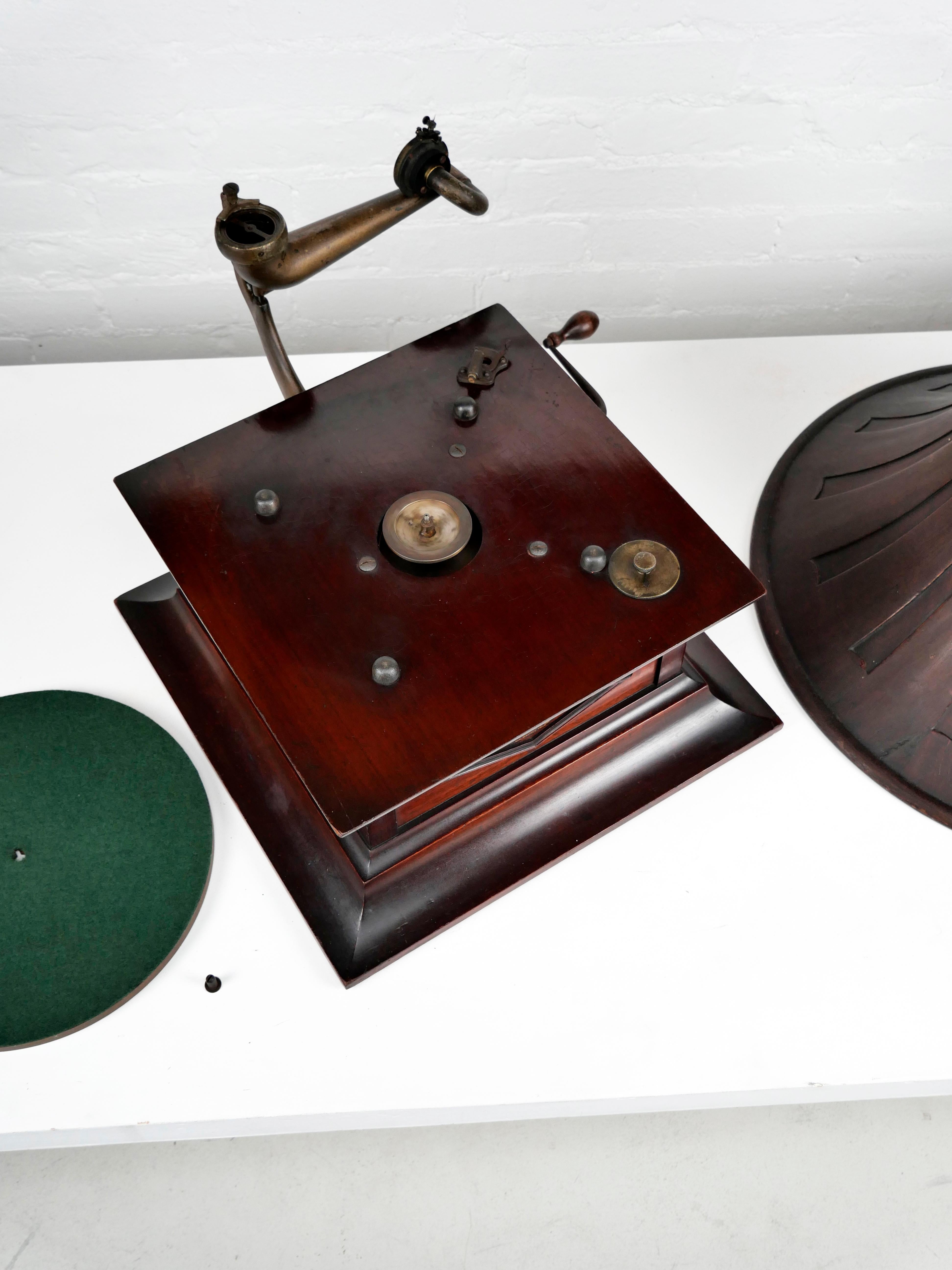 HMV Senior Monarch horn gramophone, phonograph, c. 1911, wooden horn, superb! 10