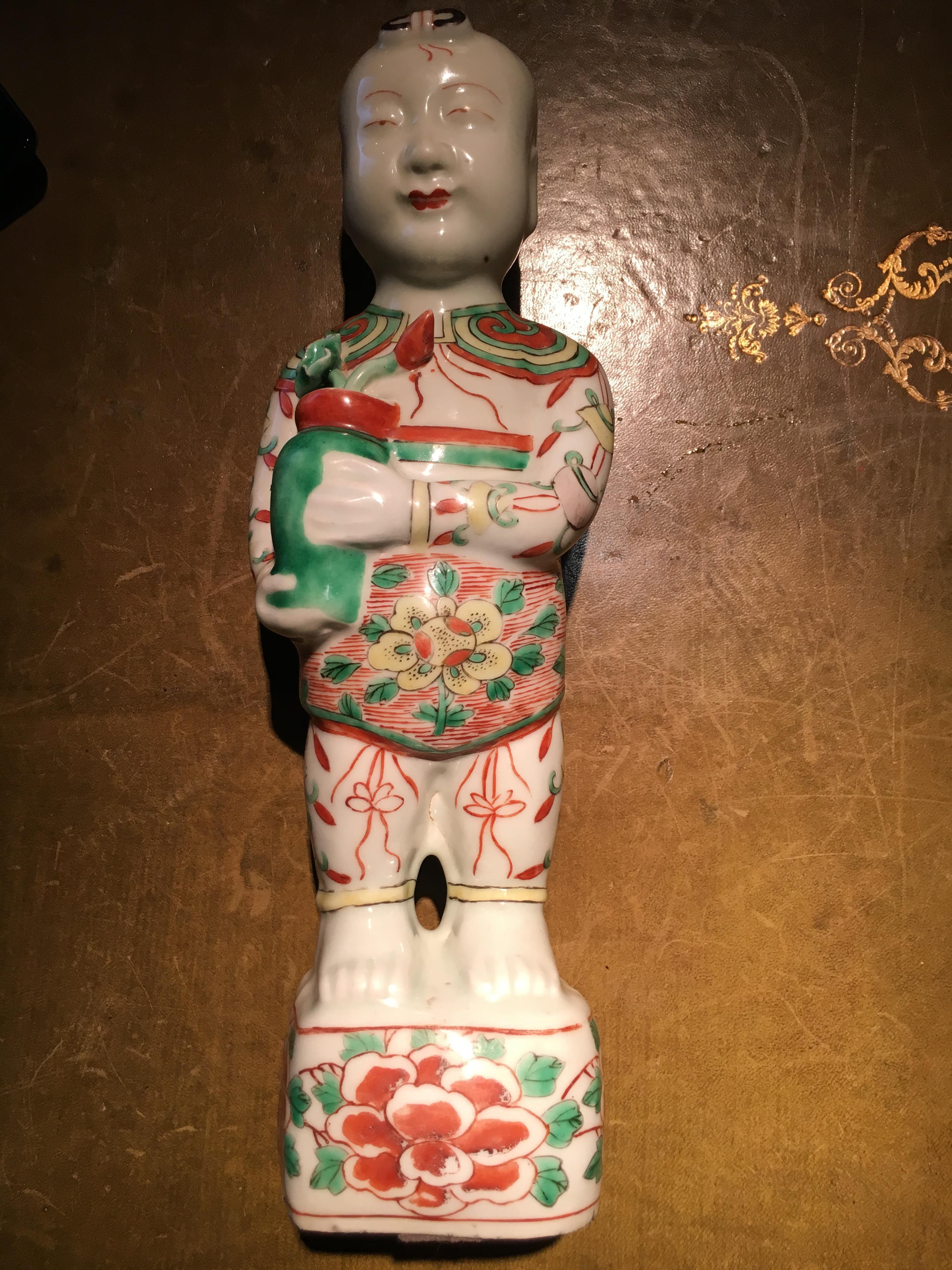 ''Ho Ho boy'' Porcelaine chinoise Période Kang-Hsi Seconde moitié du 17ème siècle en vente 3