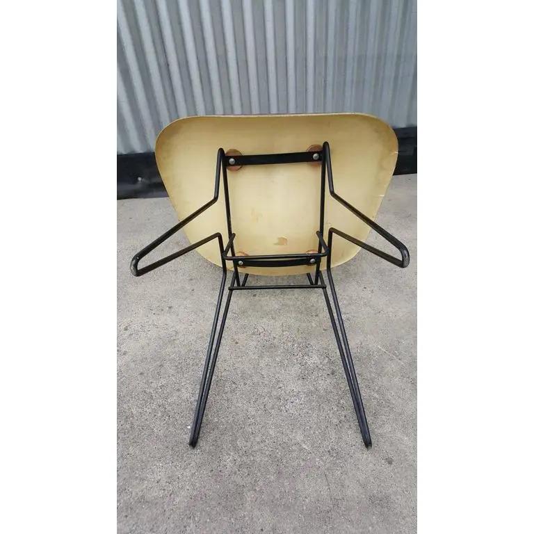 Hobart Wells Iron Hairpin and Formed Fiberglass Lounge Chair In Good Condition In Fulton, CA