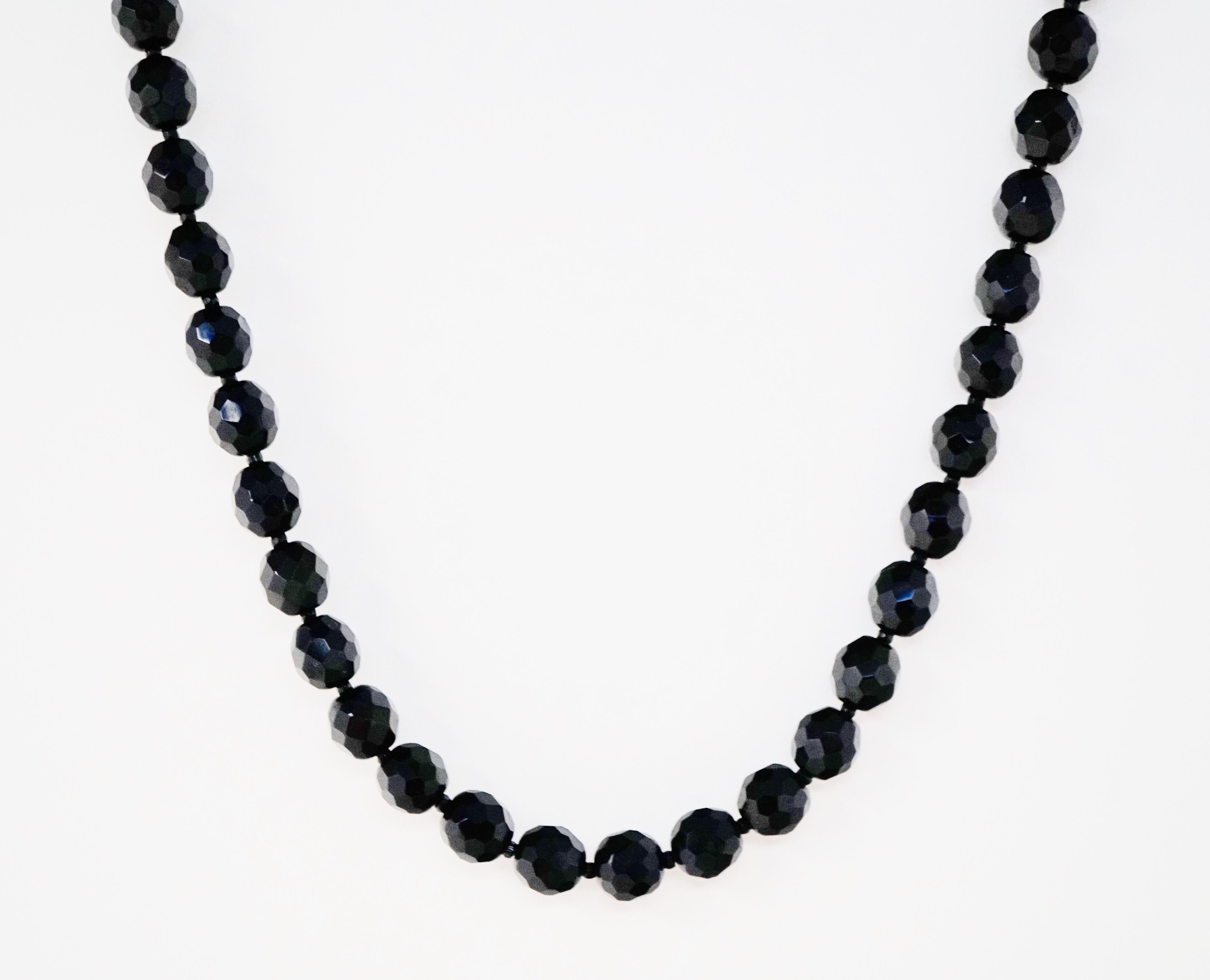 Modernist Hobé Beaded Onyx Gemstone Choker Necklace, circa 1960, Signed