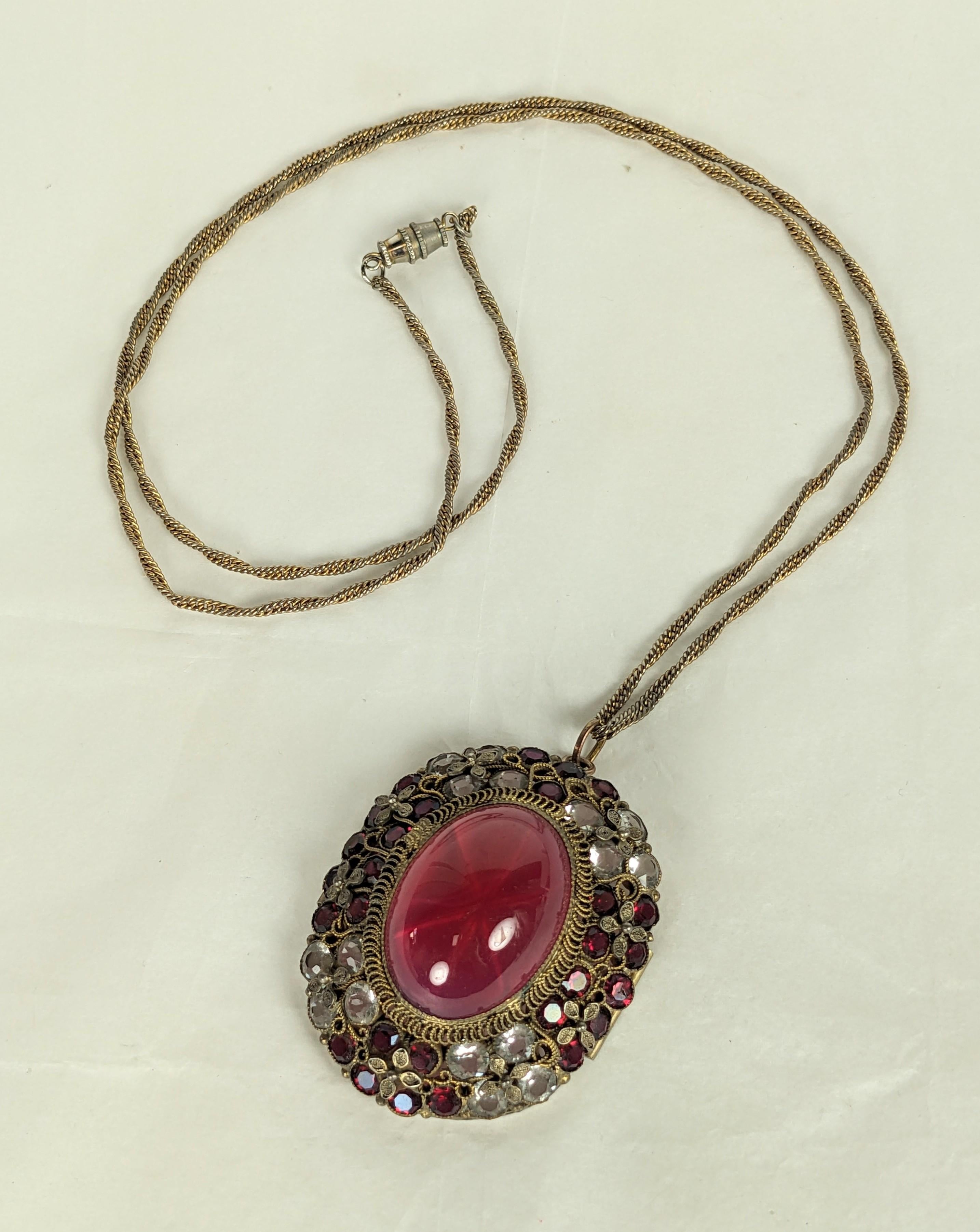 Artigiano Ciondolo di cristallo Hobe Ruby in vendita