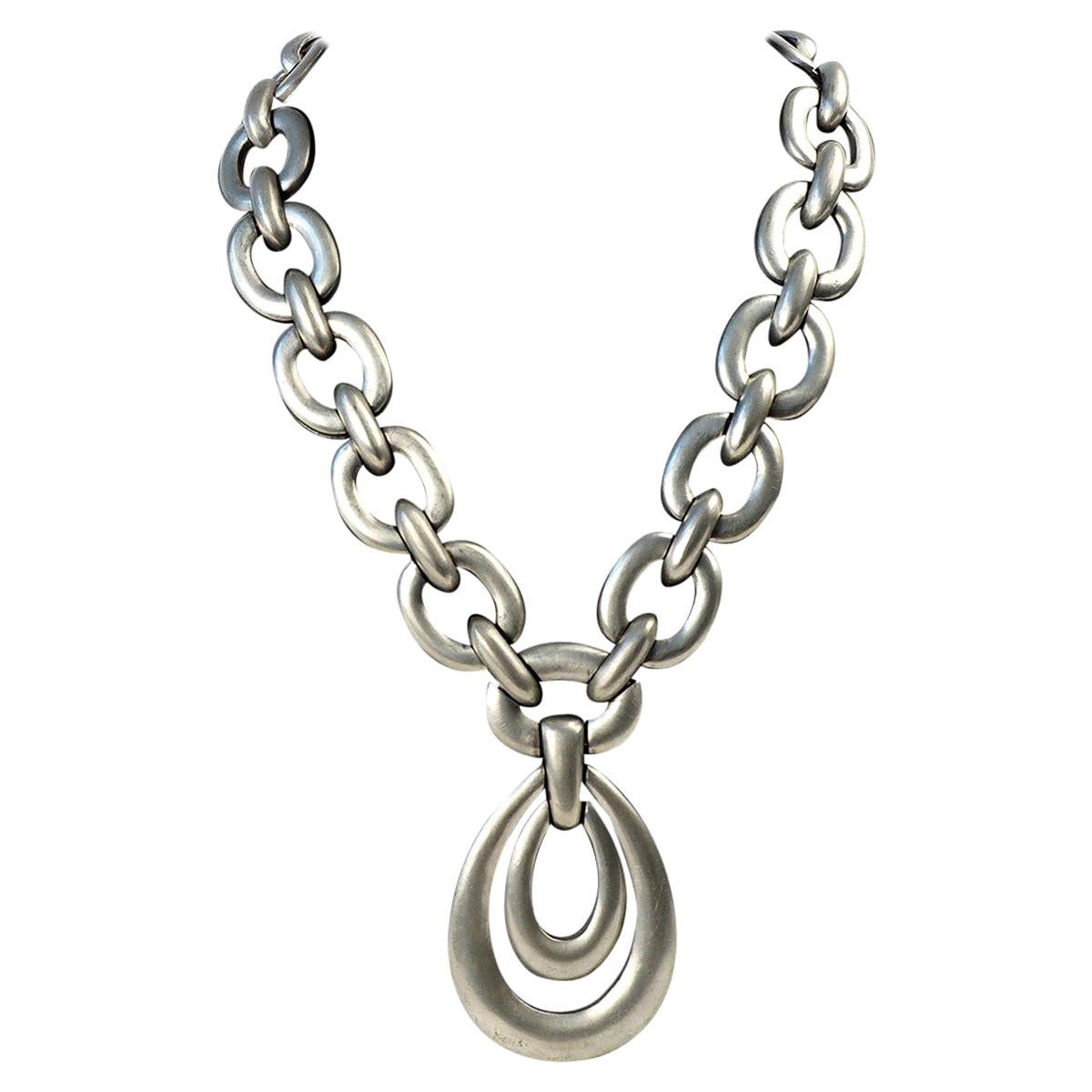 Hobé Silver Metal Chain Link Necklace For Sale