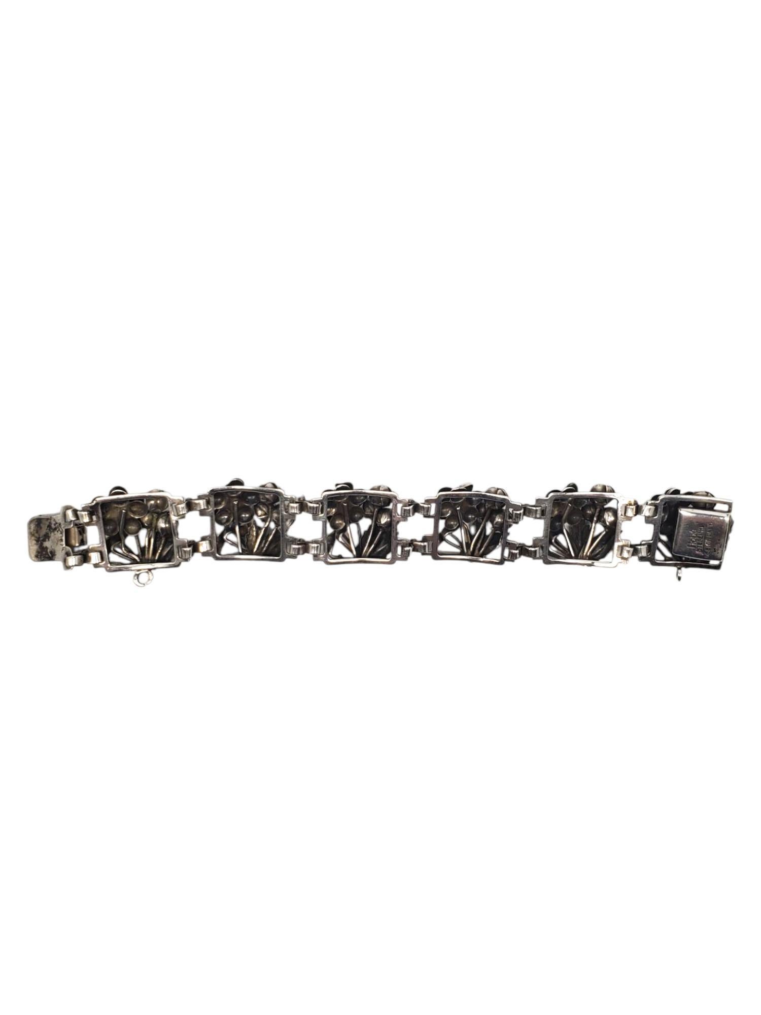 A Silver Link Bracelet avec panneau floral #21543 Pour femmes en vente