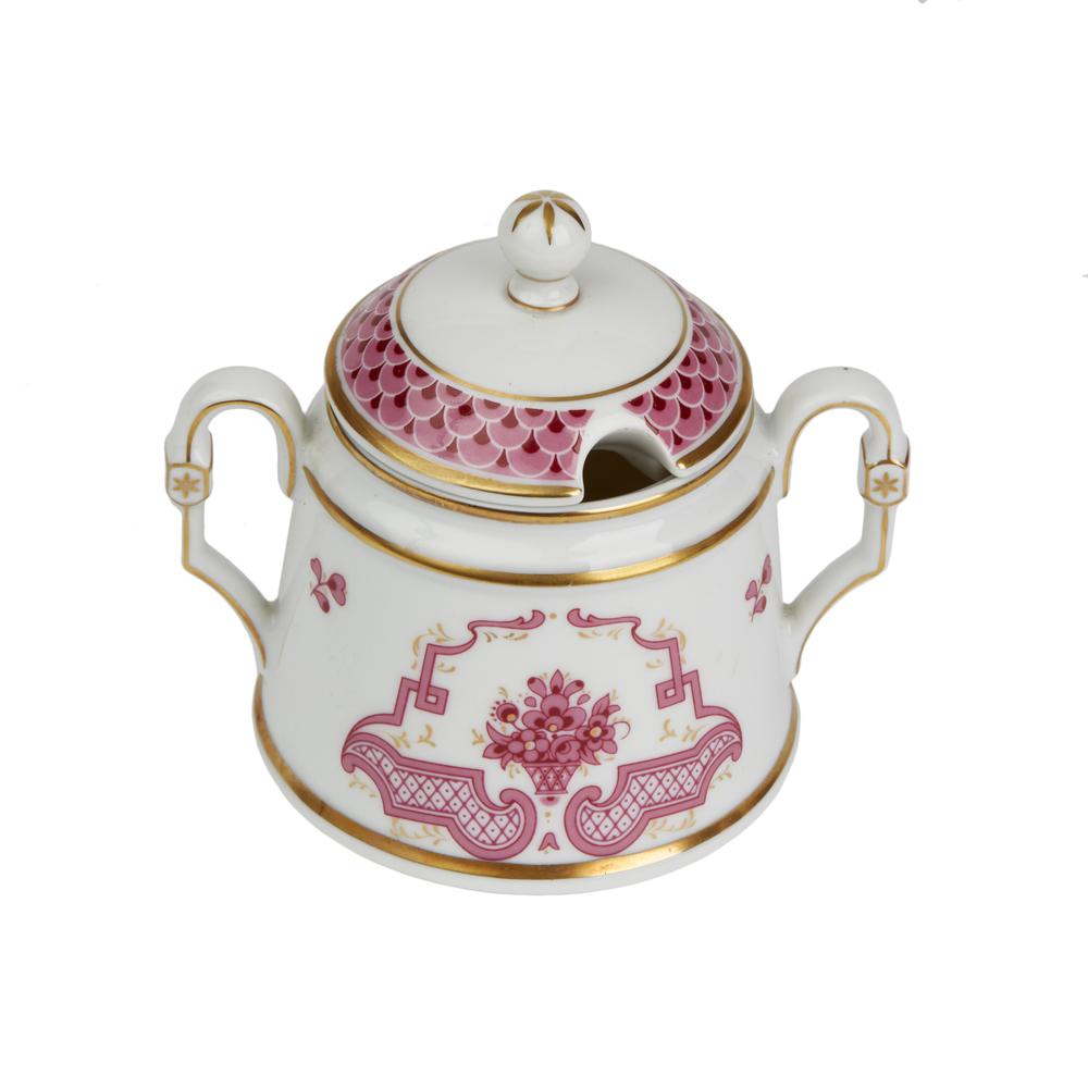20ième siècle Höchst Classic Porcelain Pink Design Coffee Set 20TH CENTURY DESIGN en vente