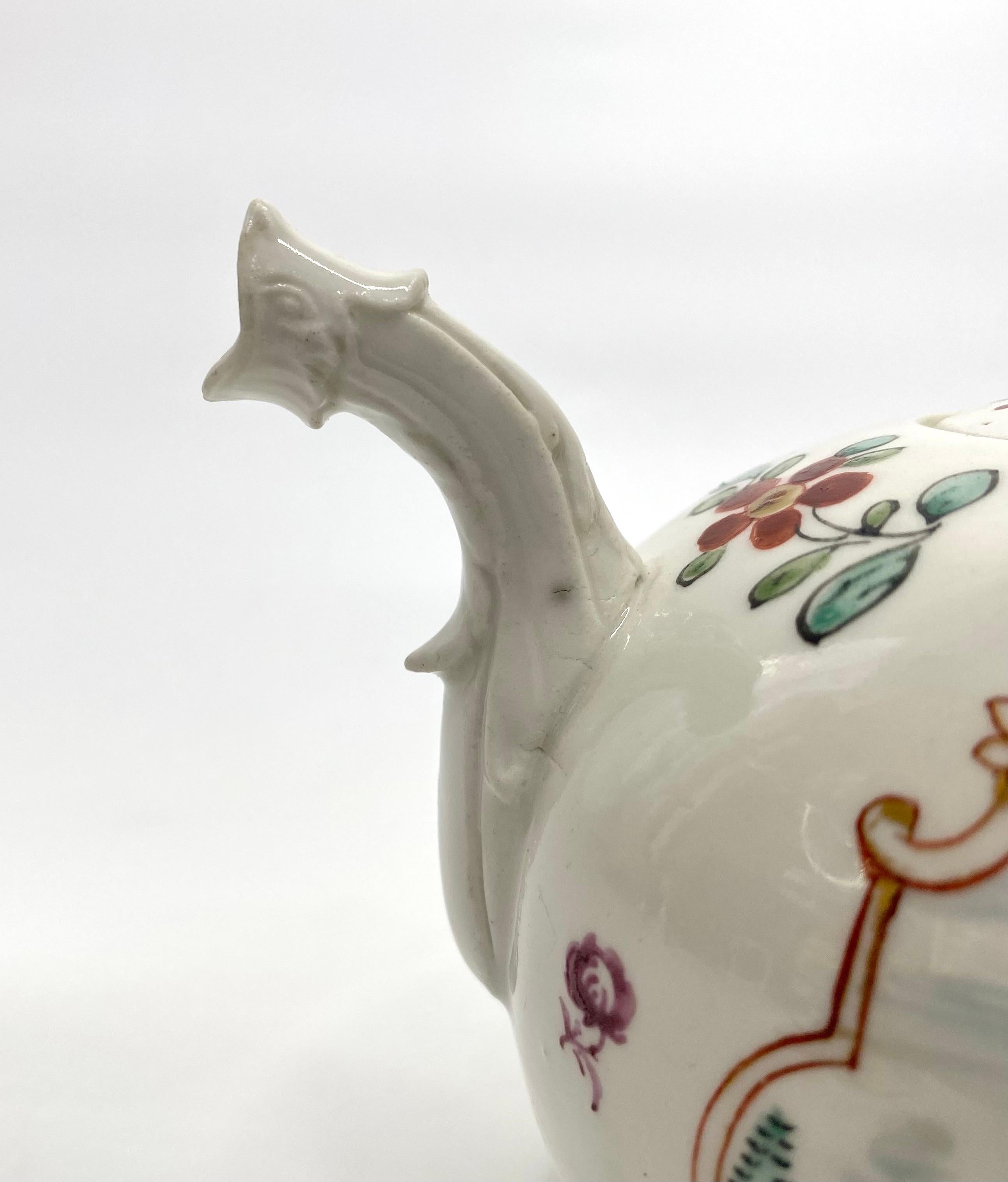 Hochst porcelain teapot & cover, c. 1755. In Good Condition For Sale In Gargrave, North Yorkshire