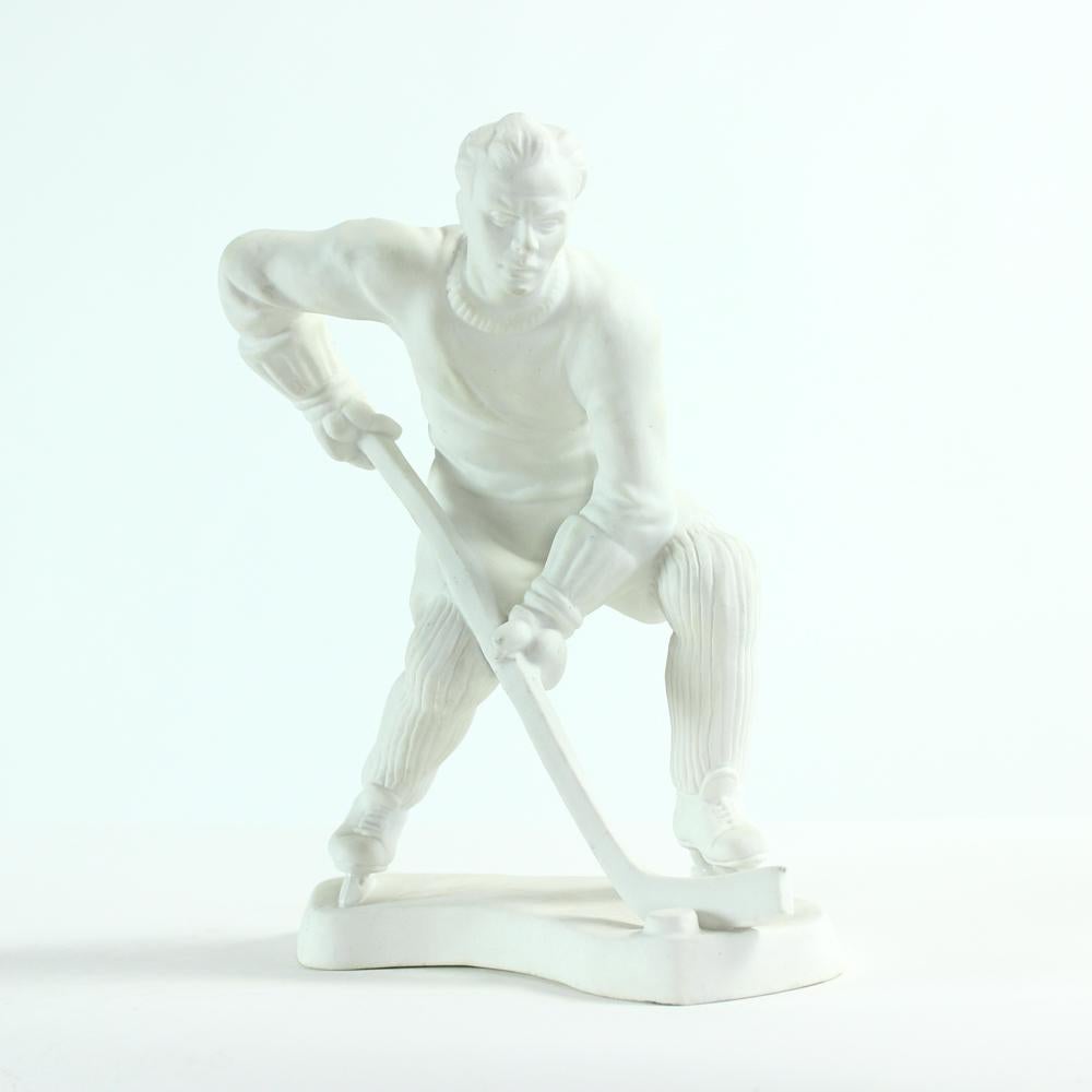 Hockey Player Ceramic Statue in White Porcelain, Royal Dux 1947 Edition For Sale 4