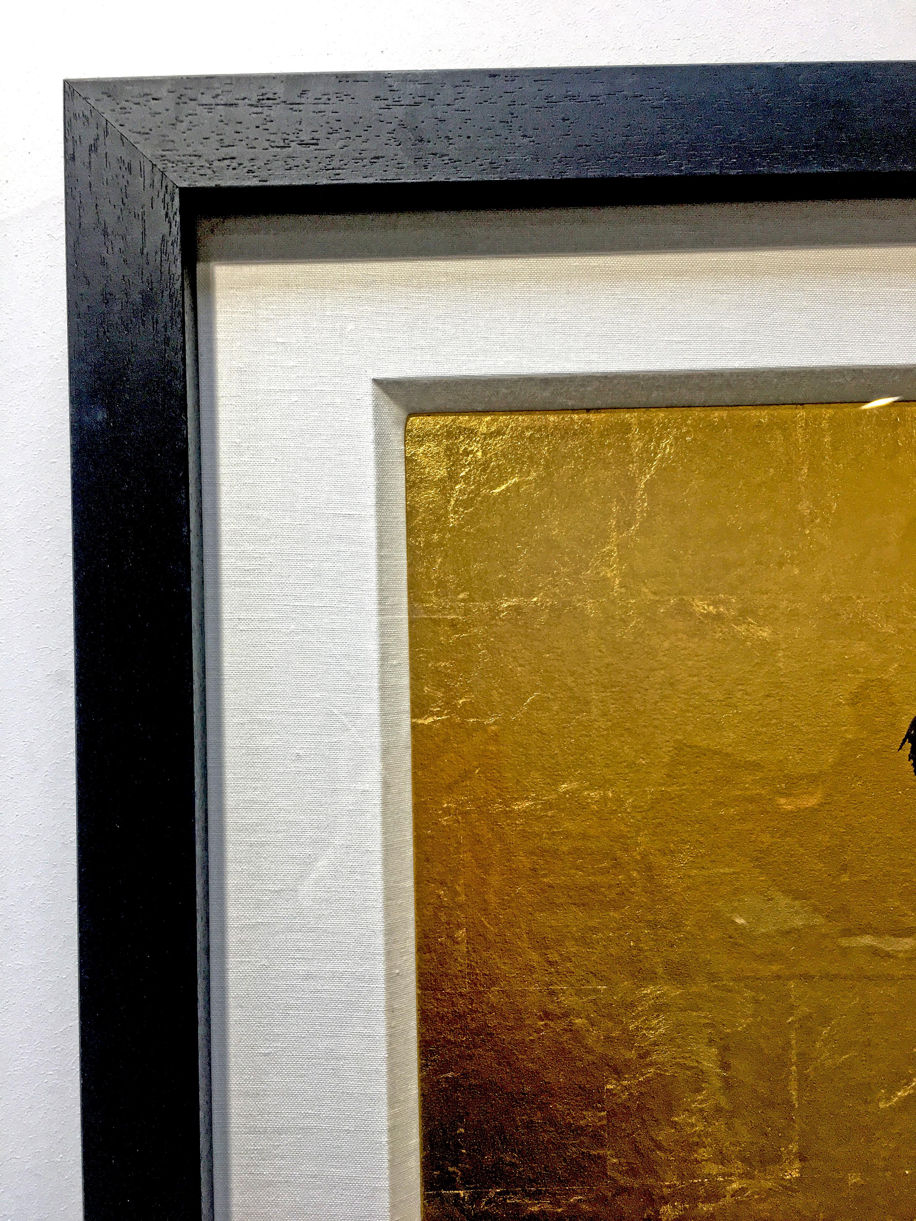 Hock Tee Tan wurde in Malaysia geboren und studierte Bildende Kunst an der Nanyang Academy of Fine Art in Singapur.
Er kam 1976 nach London und ist seither als bildender Künstler tätig.
Er verwendet Ölpastellkreide, chinesische Tusche sowie