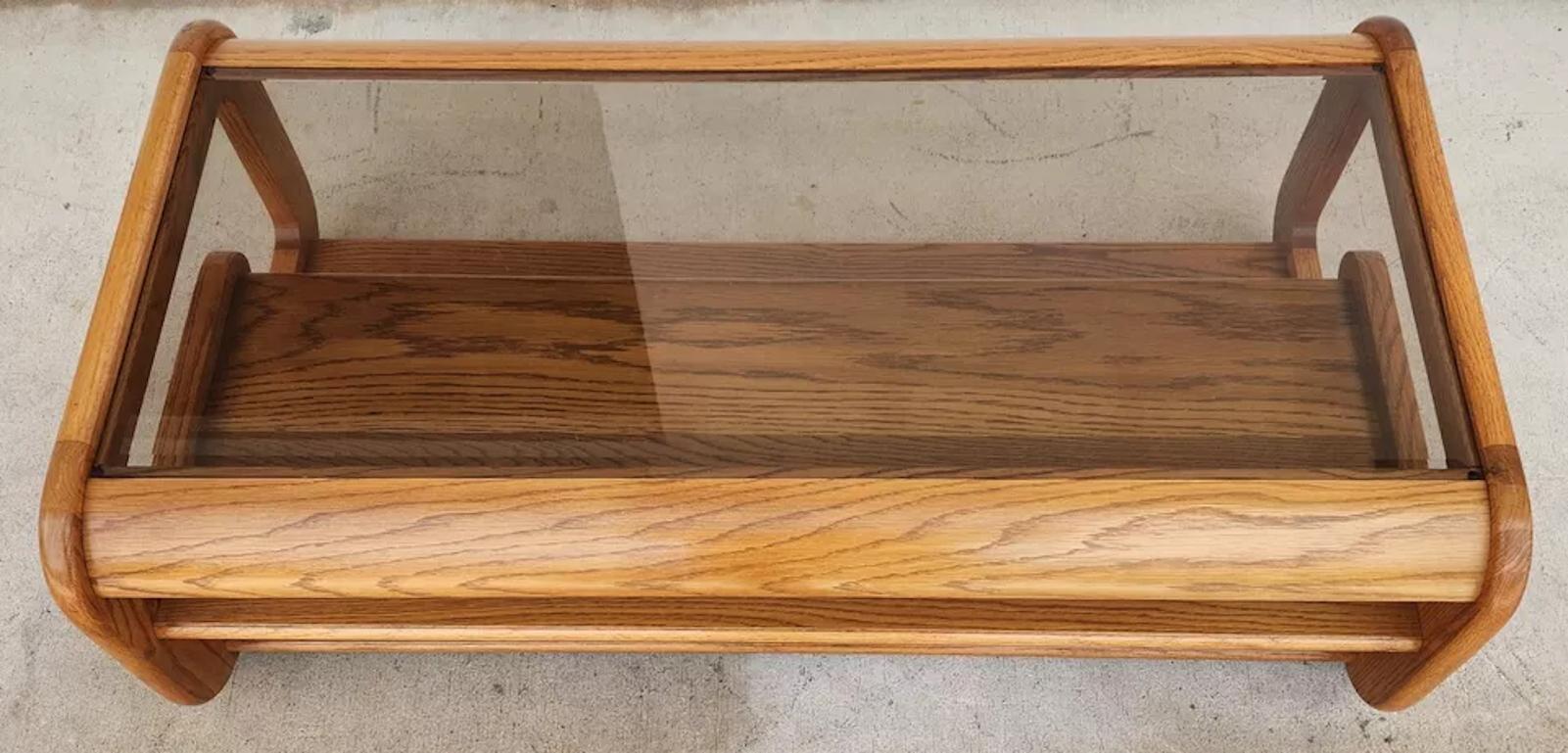 Hodges Mersman Oak Coffee Table MCM 1970s In Good Condition In Lake Worth, FL